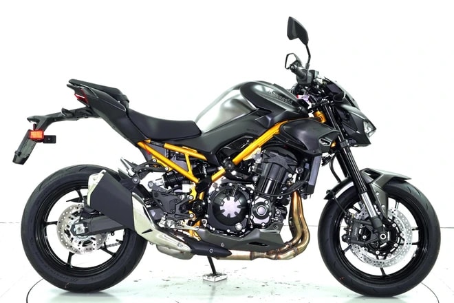 KAWASAKI Z 900 ABS-showroom-element-3