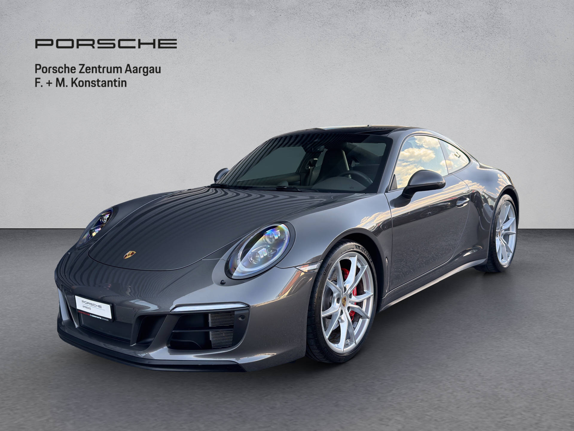 PORSCHE 911 Carrera GTS