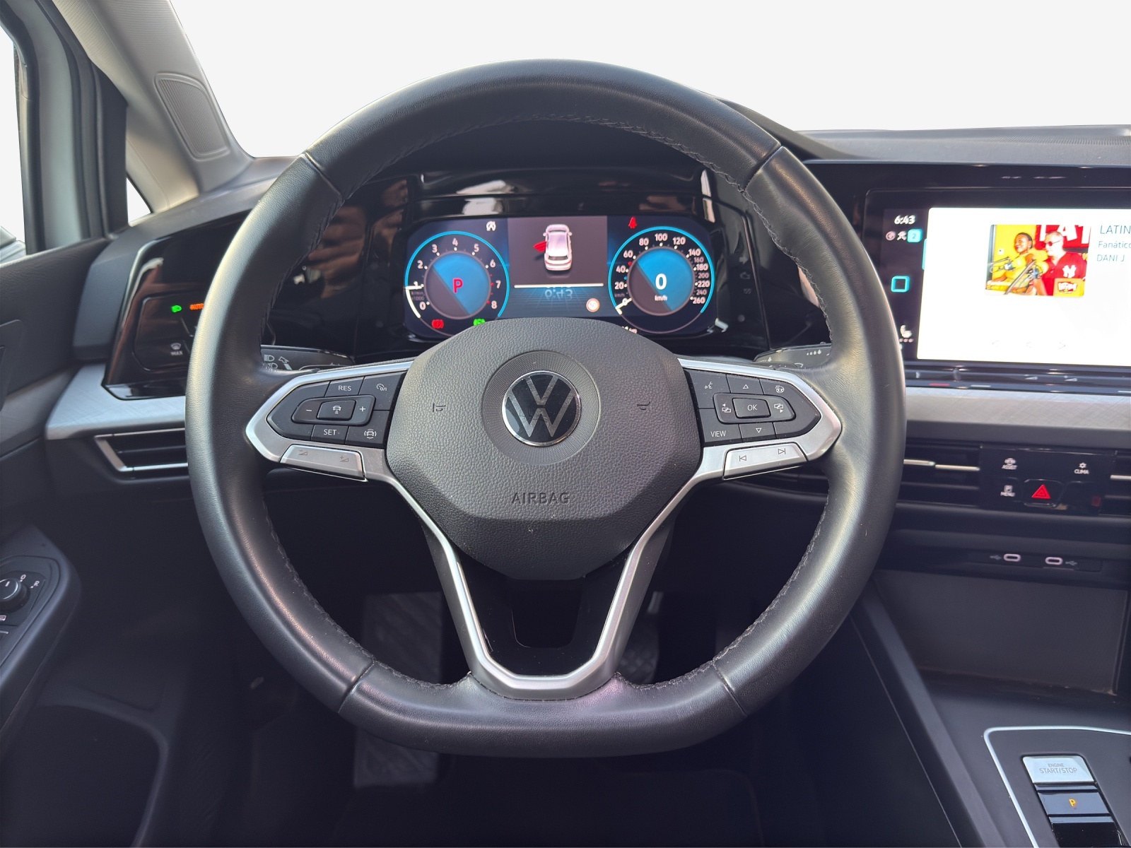 VW Golf 1.0 eTSI mHEV ACTLife DSG-image-9