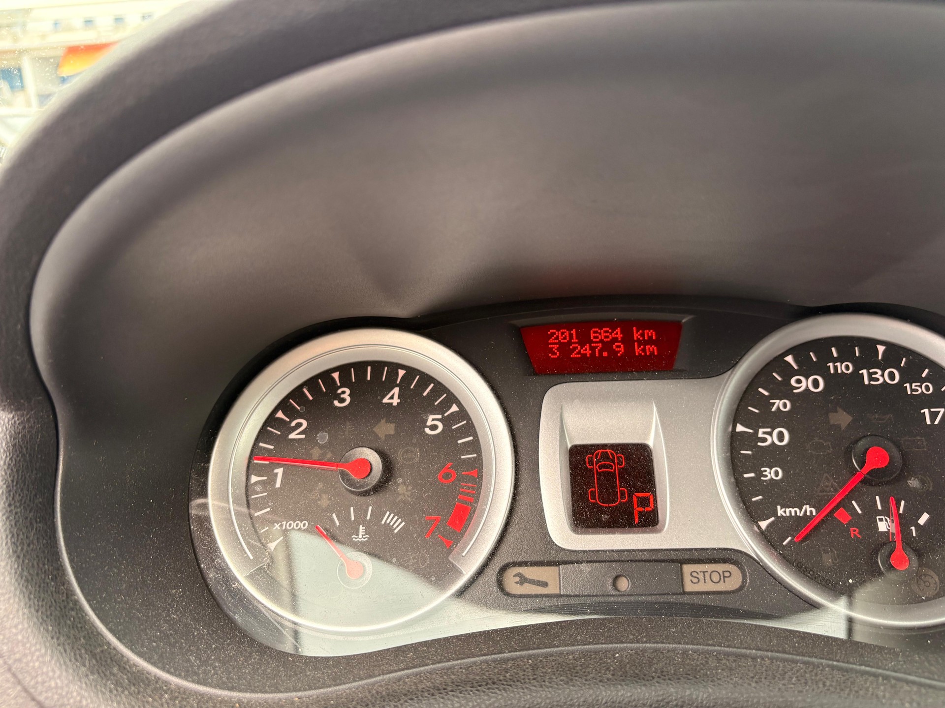 RENAULT Clio 1.6 16V Dynamique Automatic-image-8