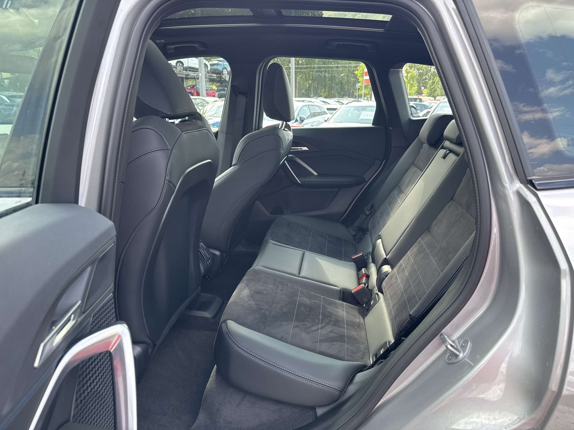 BMW X1 xDrive 25e M Sport 245PS Automat-image-6