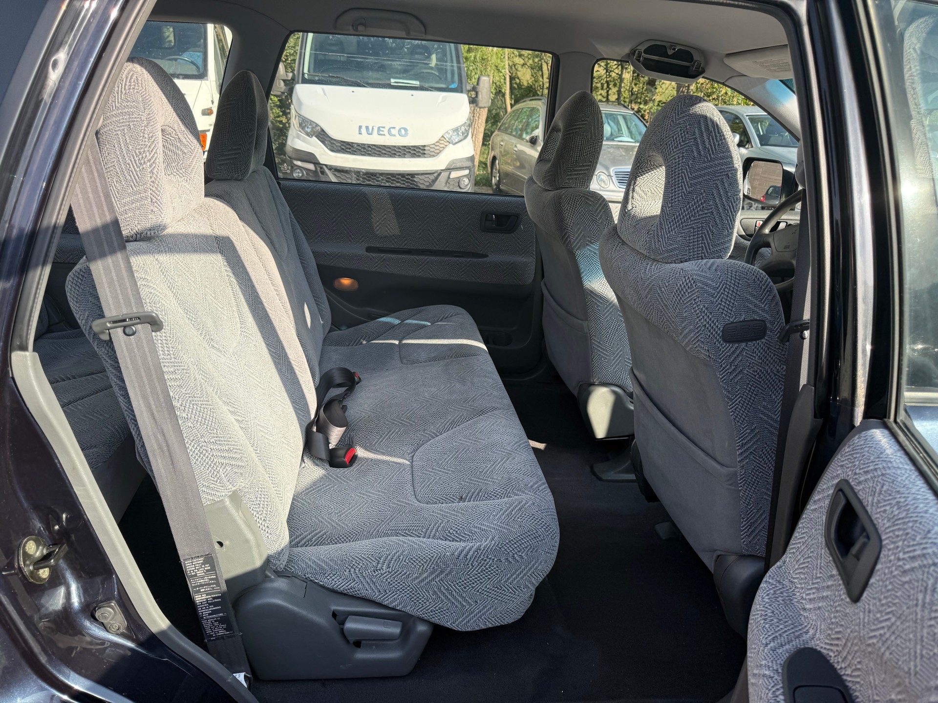 MITSUBISHI Space Wagon 2.4 GLX Elegance-image-9