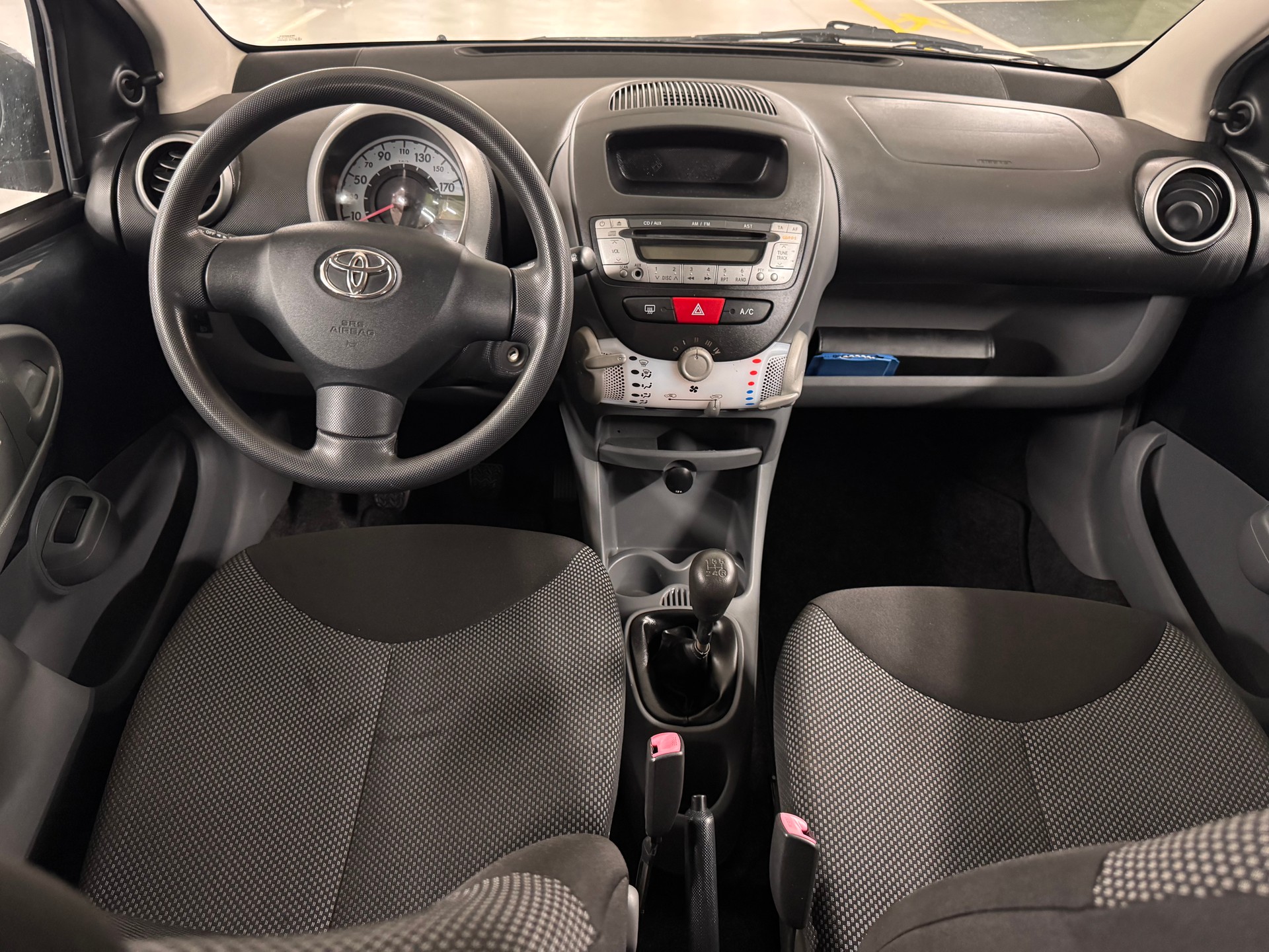 TOYOTA Aygo 1.0 Linea Terra-image-11