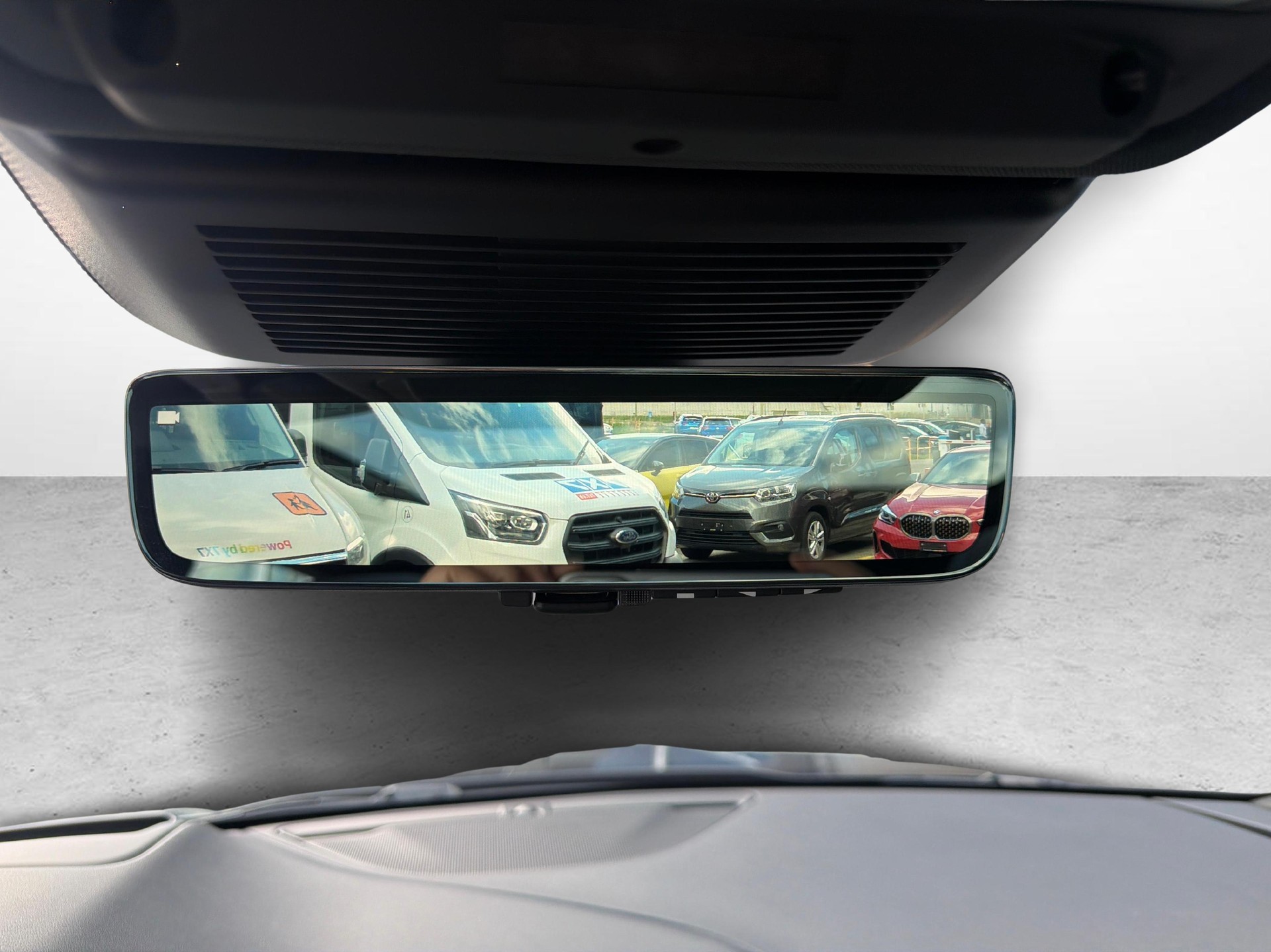 JAGUAR E-Pace 2.0 D I4 165 AWD-image-18