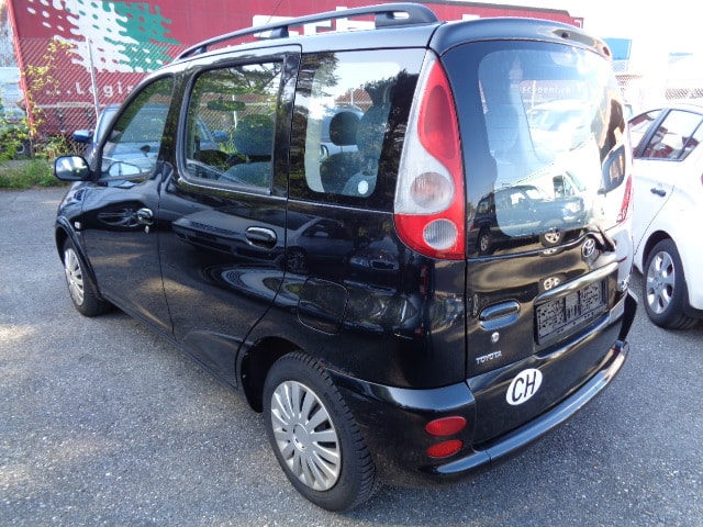TOYOTA Yaris Verso 1.3 Linea Sol-image-3