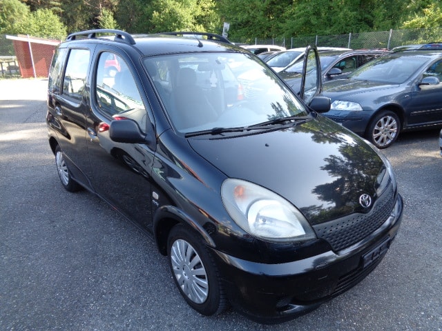 TOYOTA Yaris Verso 1.3 Linea Sol-image-0