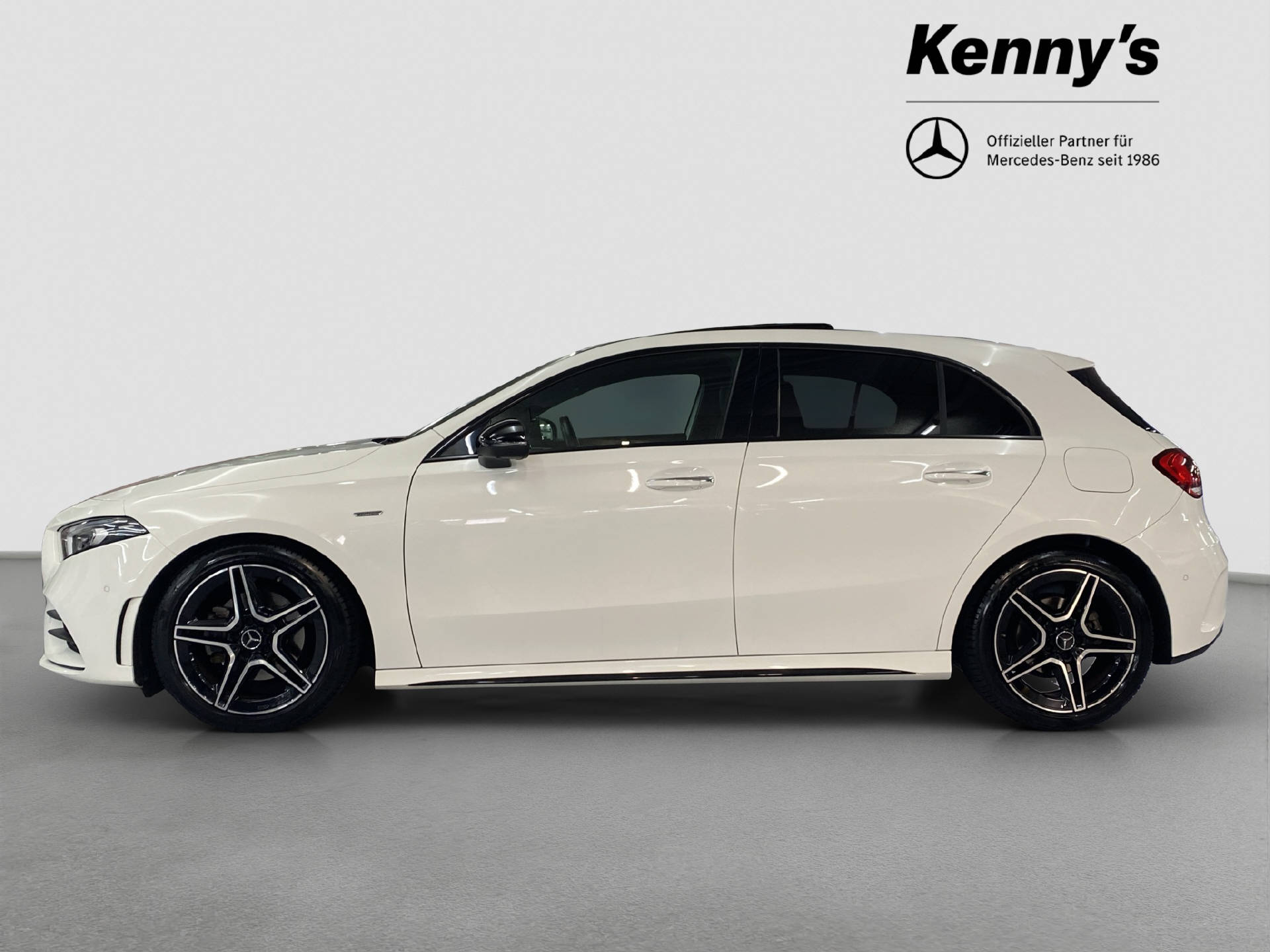 MERCEDES-BENZ A 180 SE Line-image-2