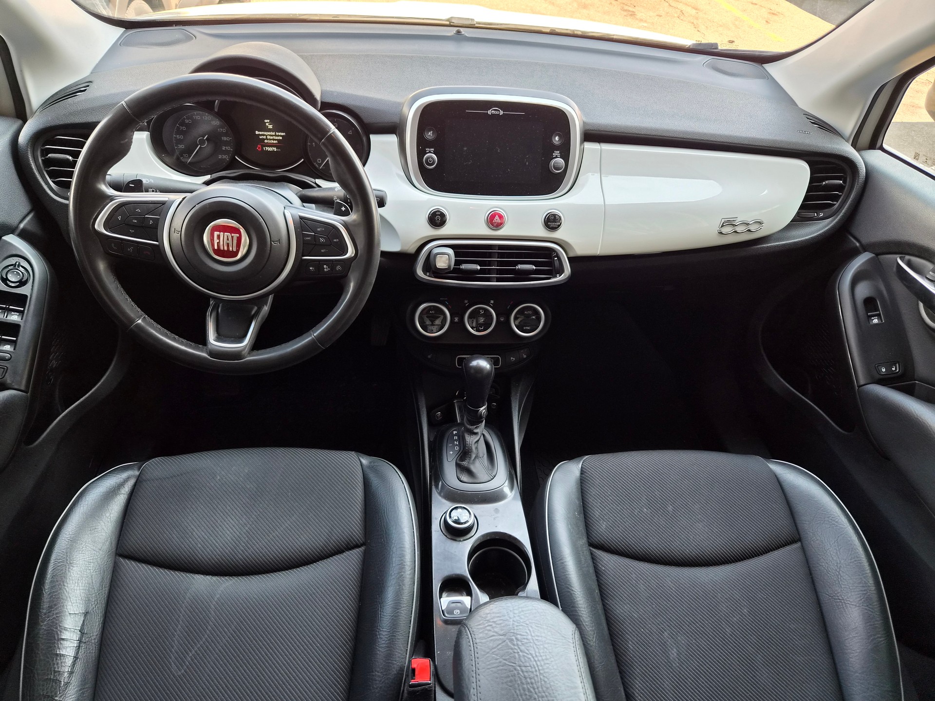 FIAT 500X 2.0MJ Cross 4x4 Automatic-image-9