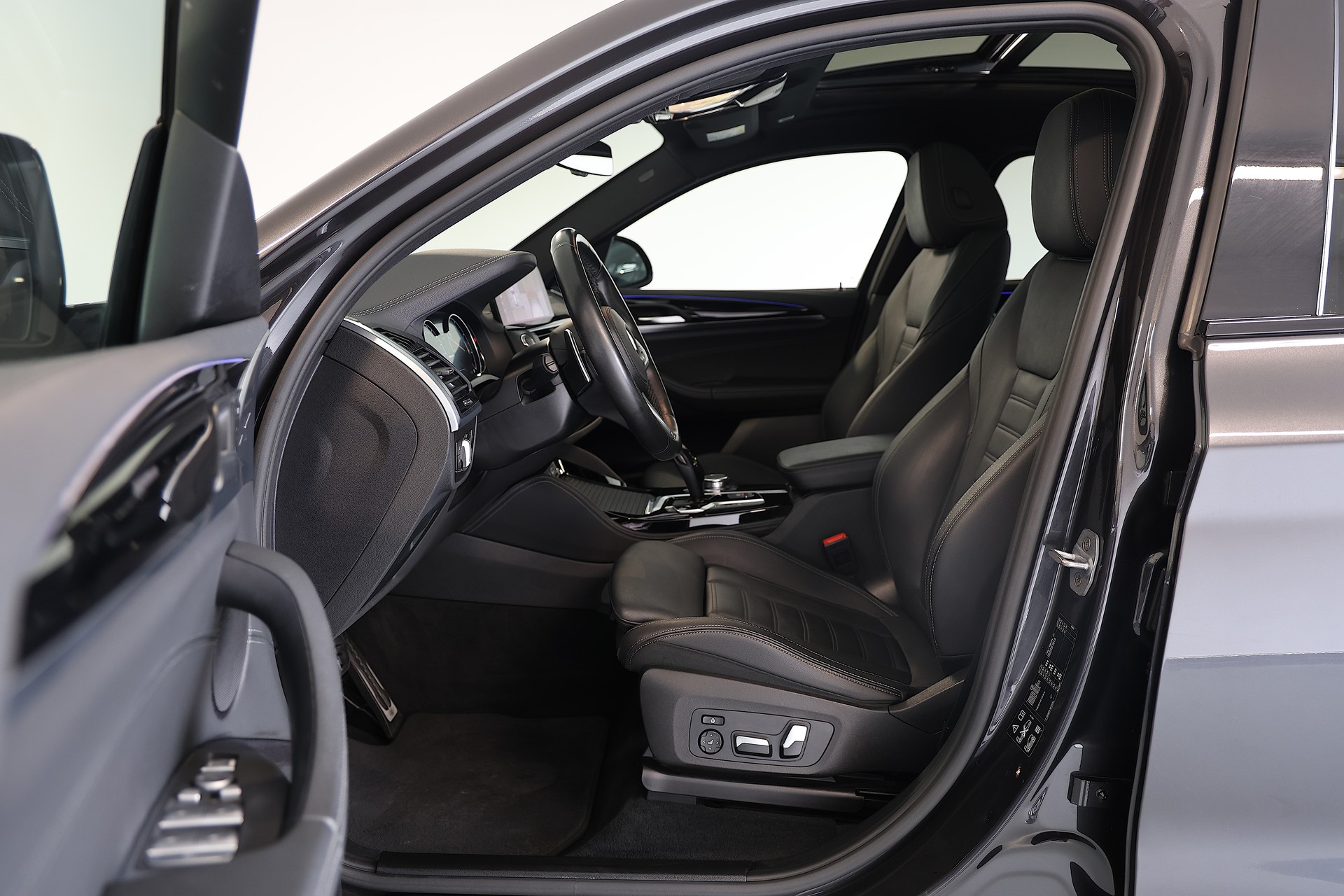 BMW X4 M40d-image-5