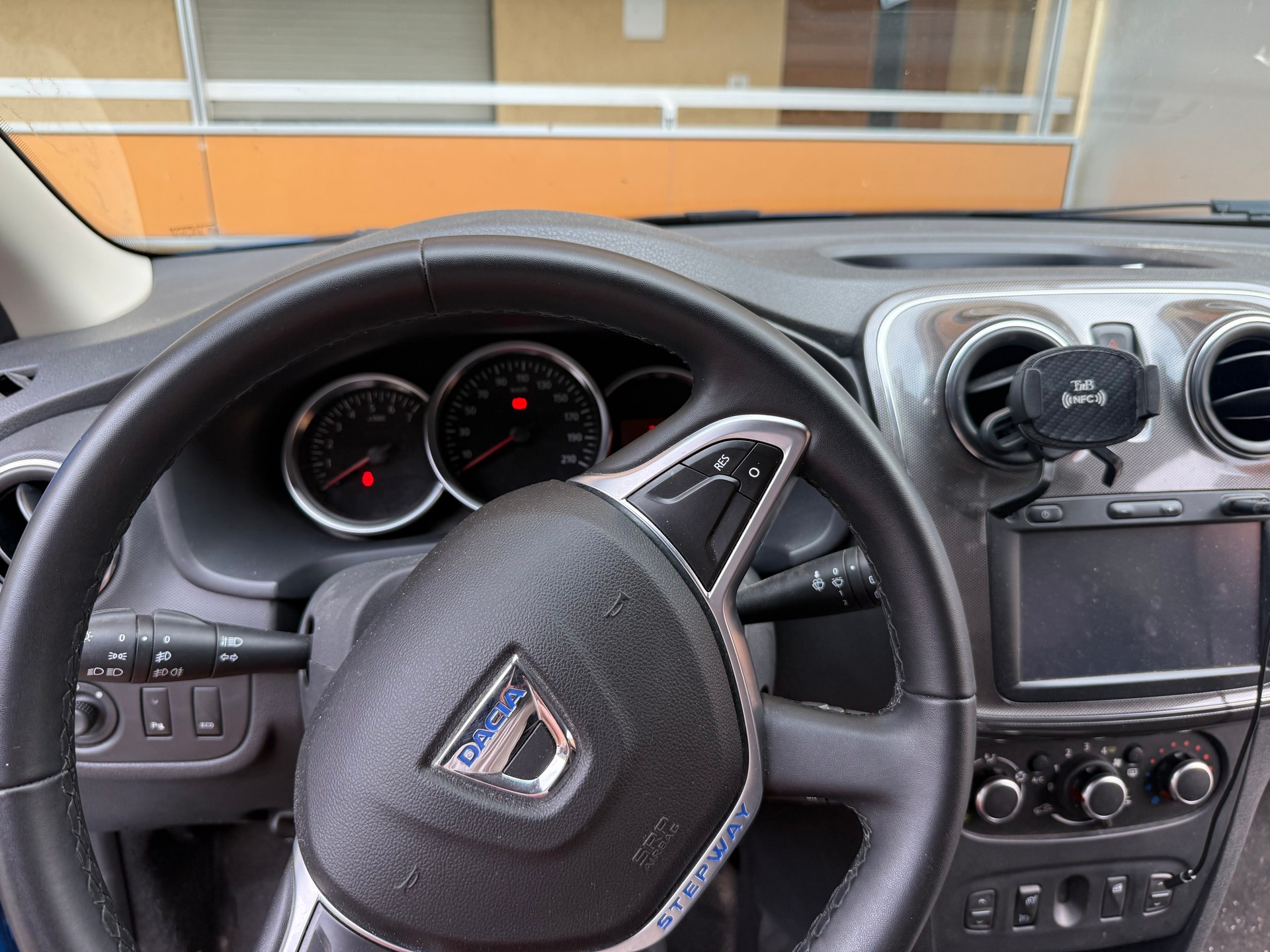 DACIA 0.9 TCe Stepway S/S-image-4