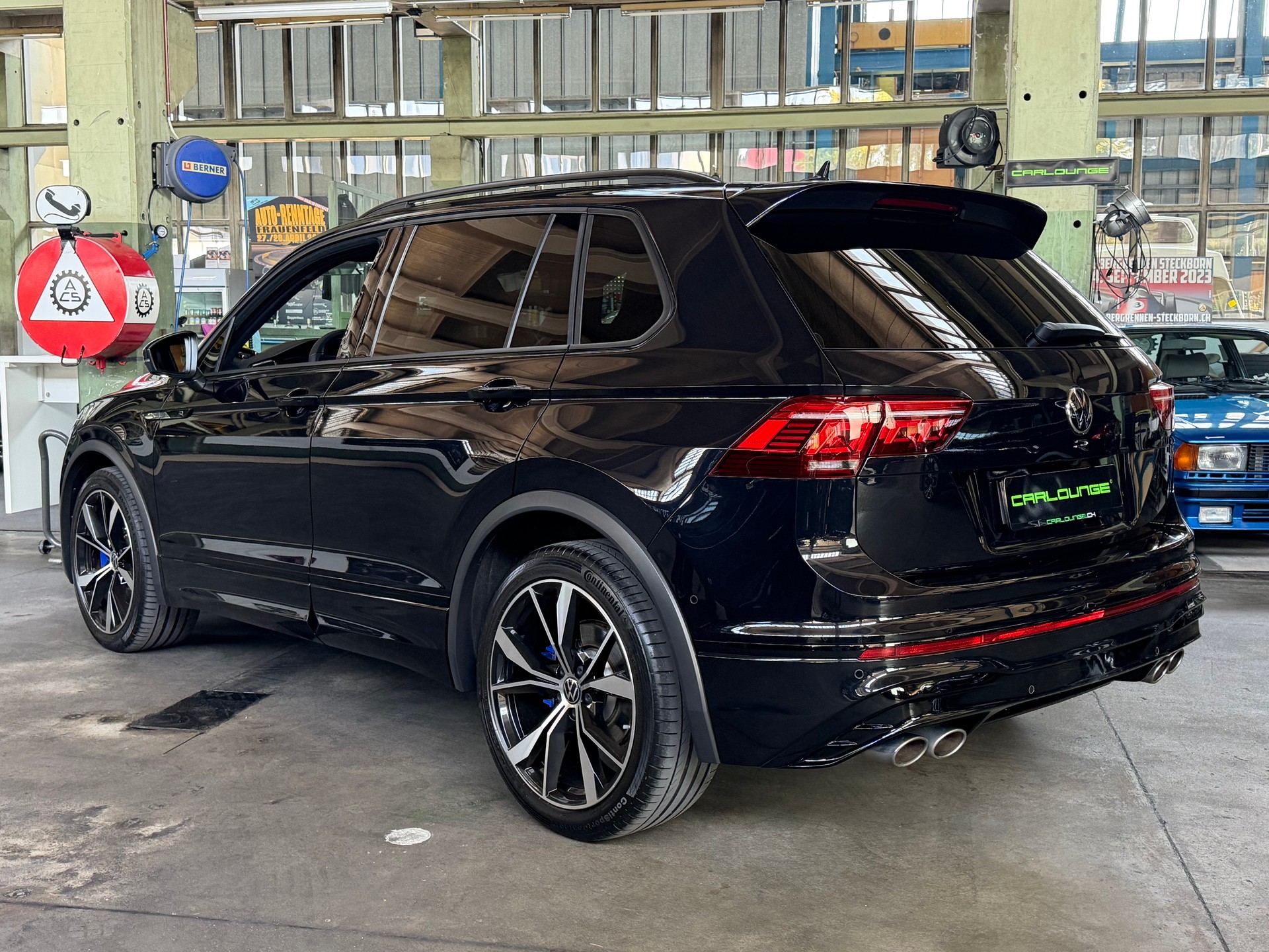 VW Tiguan 2.0TSI R 4Motion DSG "Black Style Design-Paket"-image-1