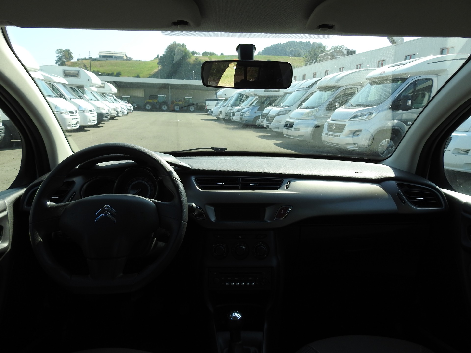 CITROEN C3 1.2i Exclusive-image-16