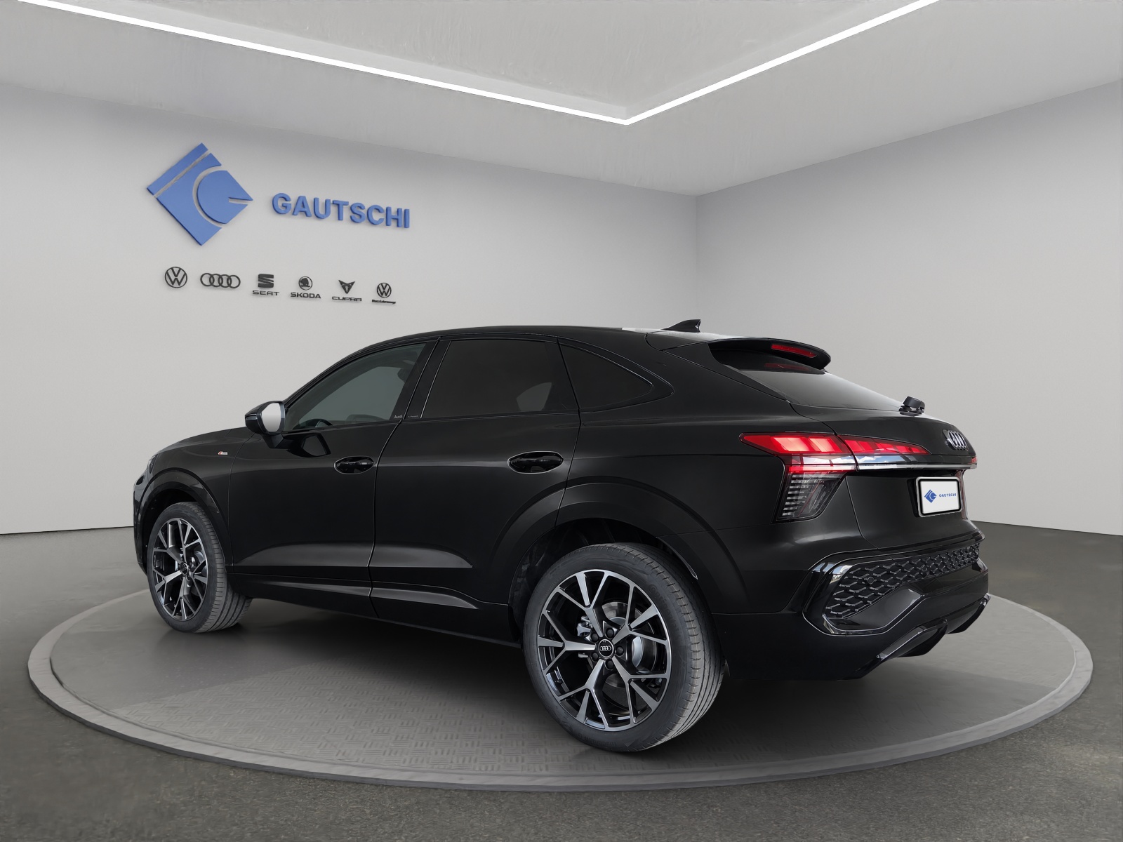 AUDI Q3 Sportback 110 kW TFSI S tronic-image-2