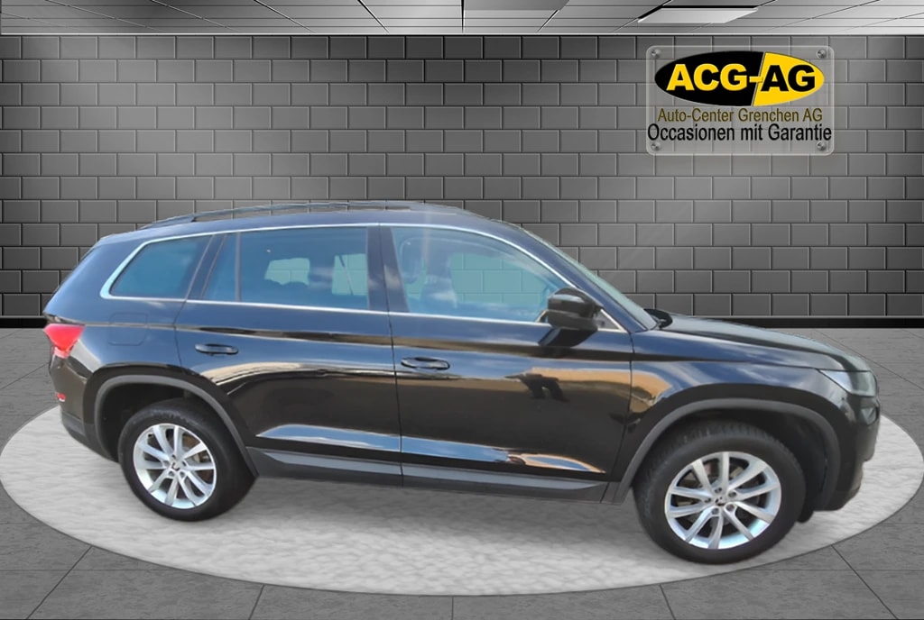 SKODA Kodiaq 2.0 TDI SCR Style 4x4 DSG ** 7-Plätzer ** Gr-Navi ** RF-Kamera ** Sitzheizung ** Totwinkel-Assist ** Panorama-Glasdach **-image-5