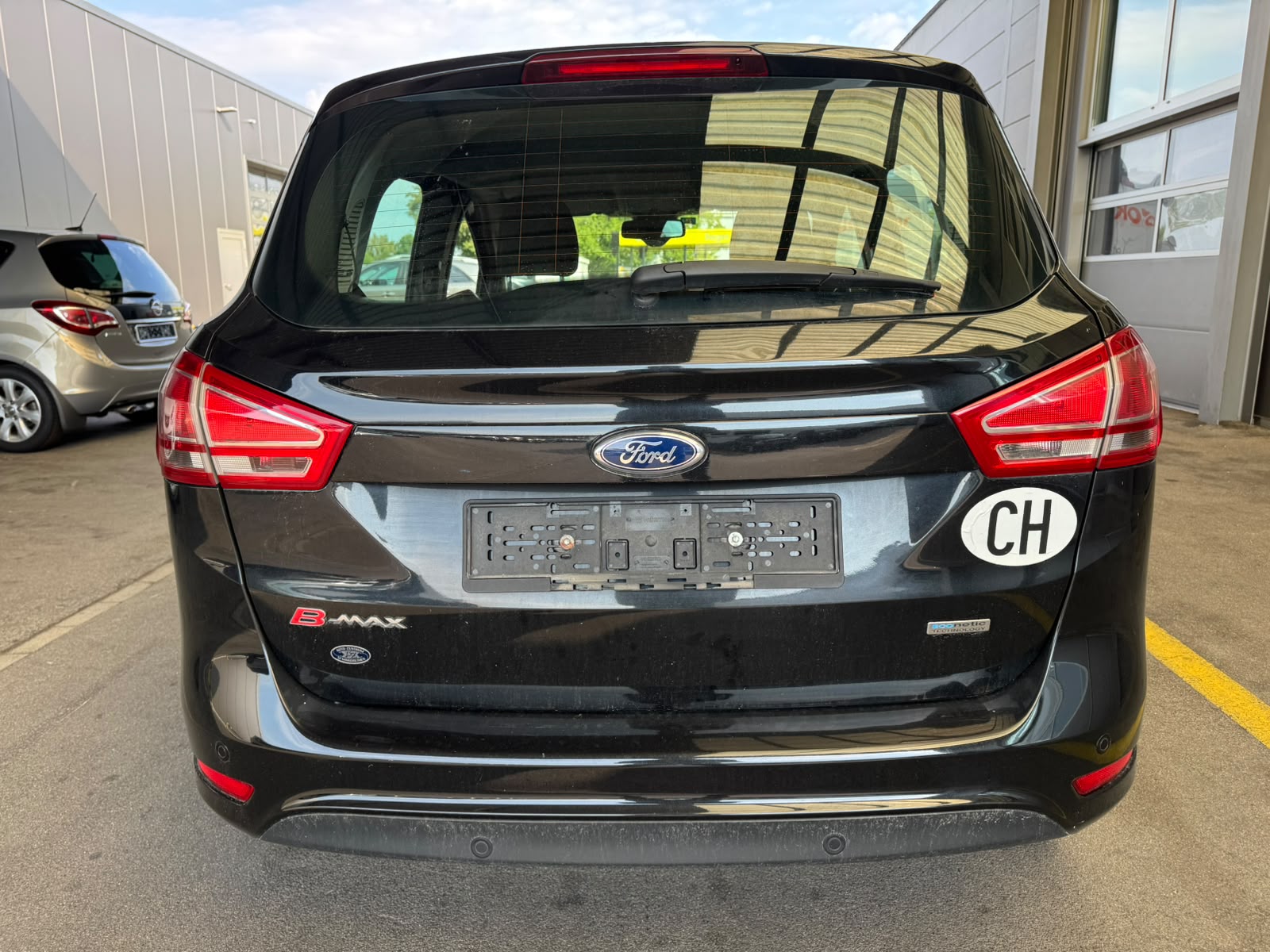 FORD B-Max 1.0 SCTi Titanium-image-8