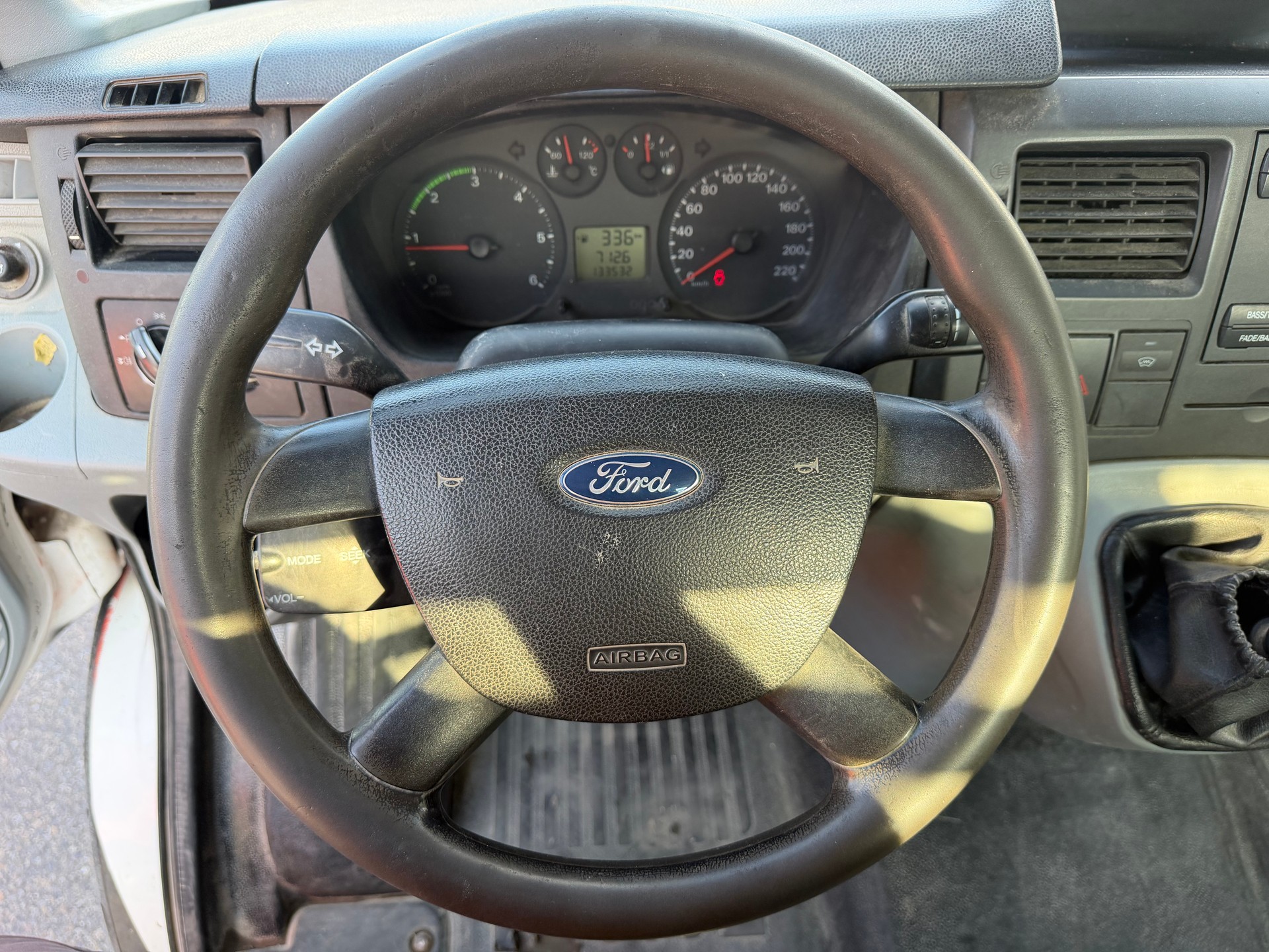 FORD Transit 2.4 TDCi 350 XL Duo-image-8