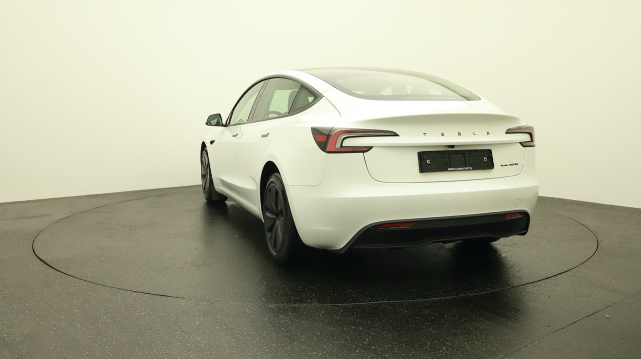 TESLA Model 3 Long Range Dual Motor AWD-image-3