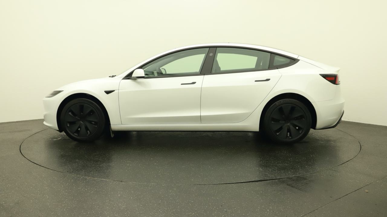 TESLA Model 3 Long Range Dual Motor AWD-image-1