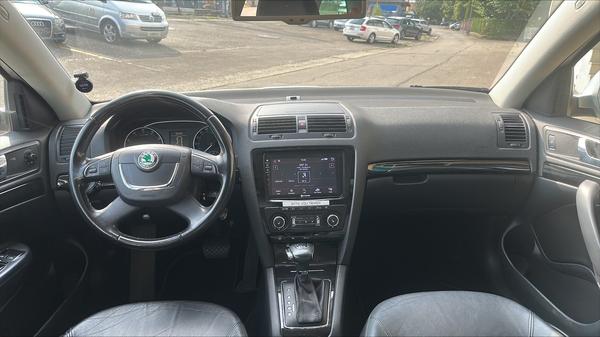 SKODA Octavia Combi 1.8 TSI Laurin & Klement DSG-image-7