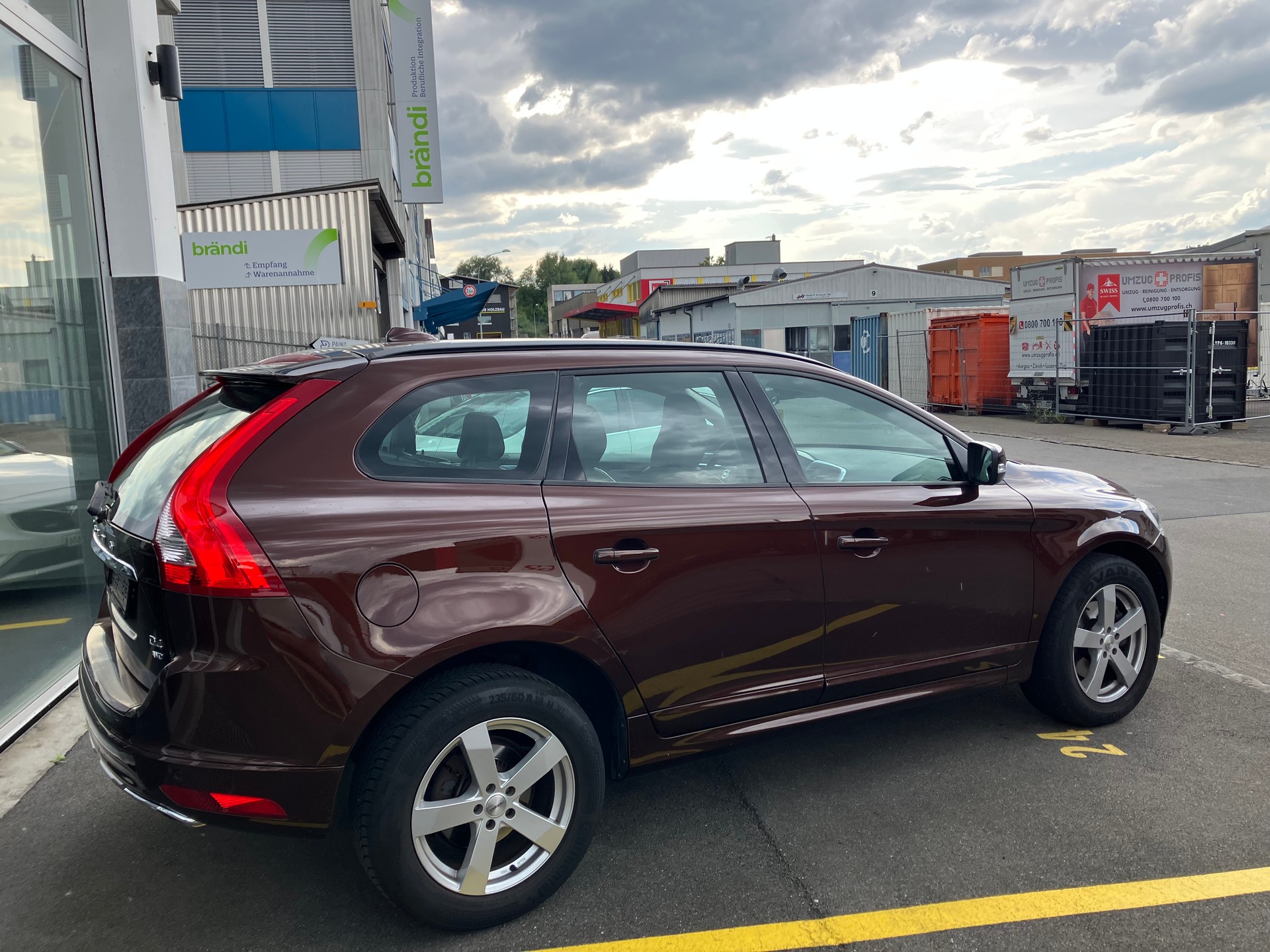 VOLVO XC60 D4 AWD Kinetic Geartronic-image-6