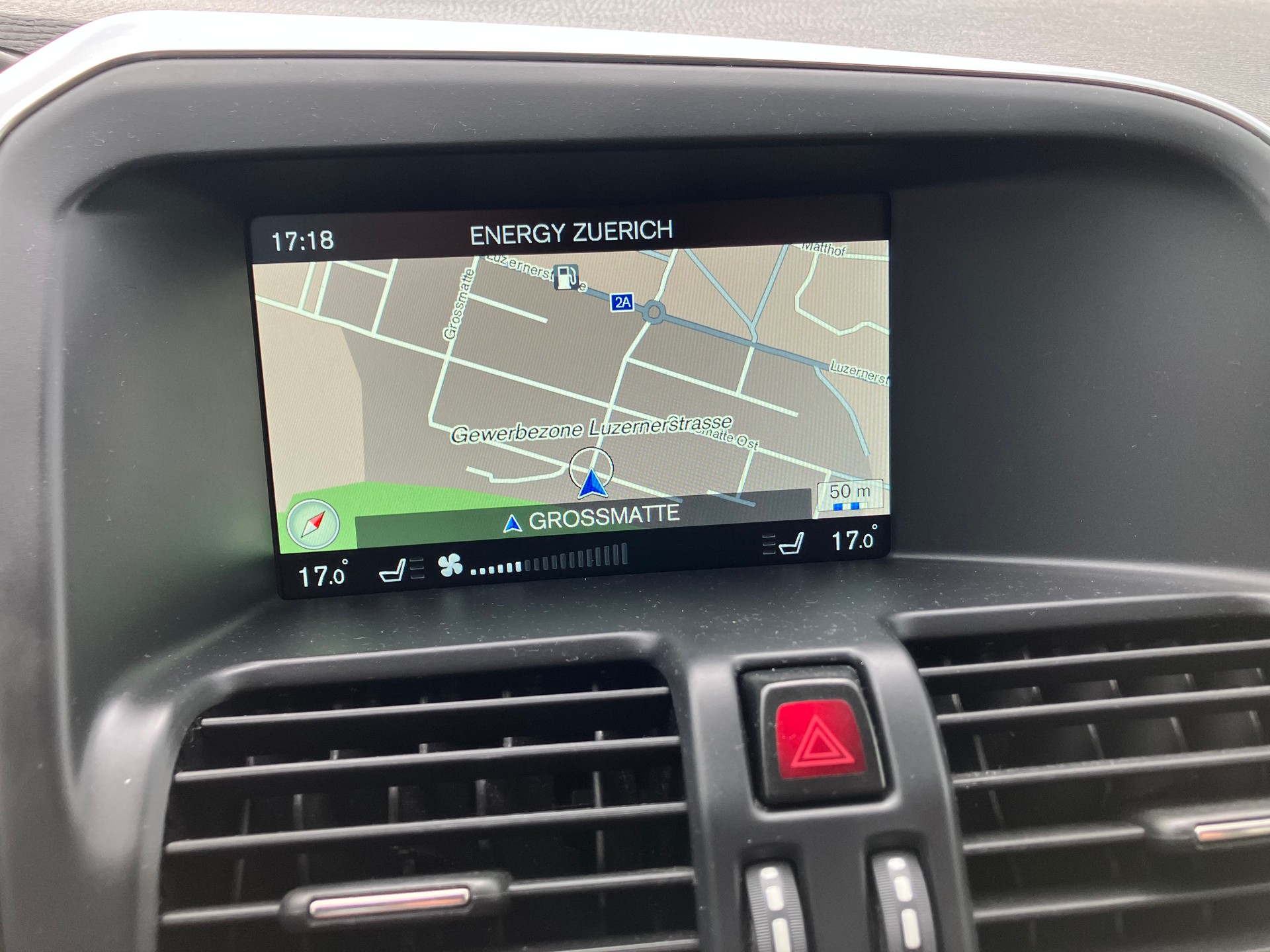 VOLVO XC60 D4 AWD Kinetic Geartronic-image-14