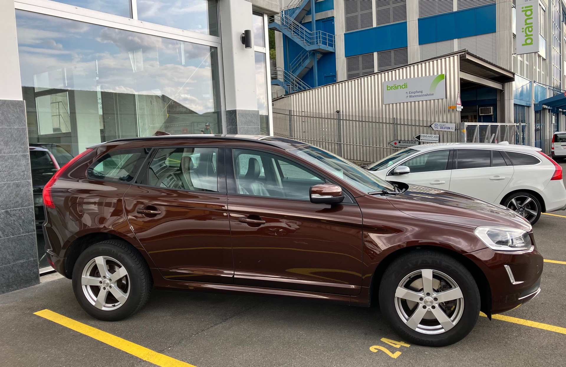 VOLVO XC60 D4 AWD Kinetic Geartronic-image-5