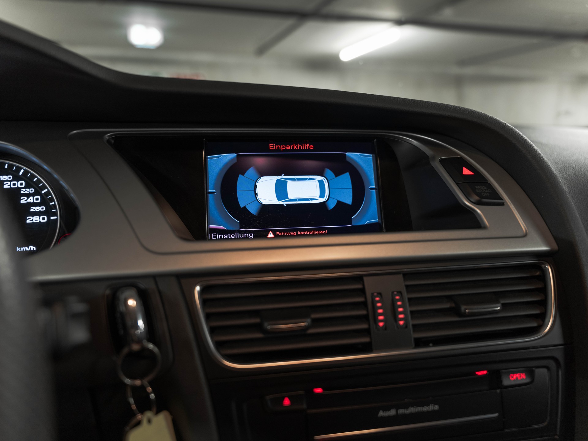AUDI A4 Avant 2.0 TFSI Quattro S-Tronic S-LINE-image-20