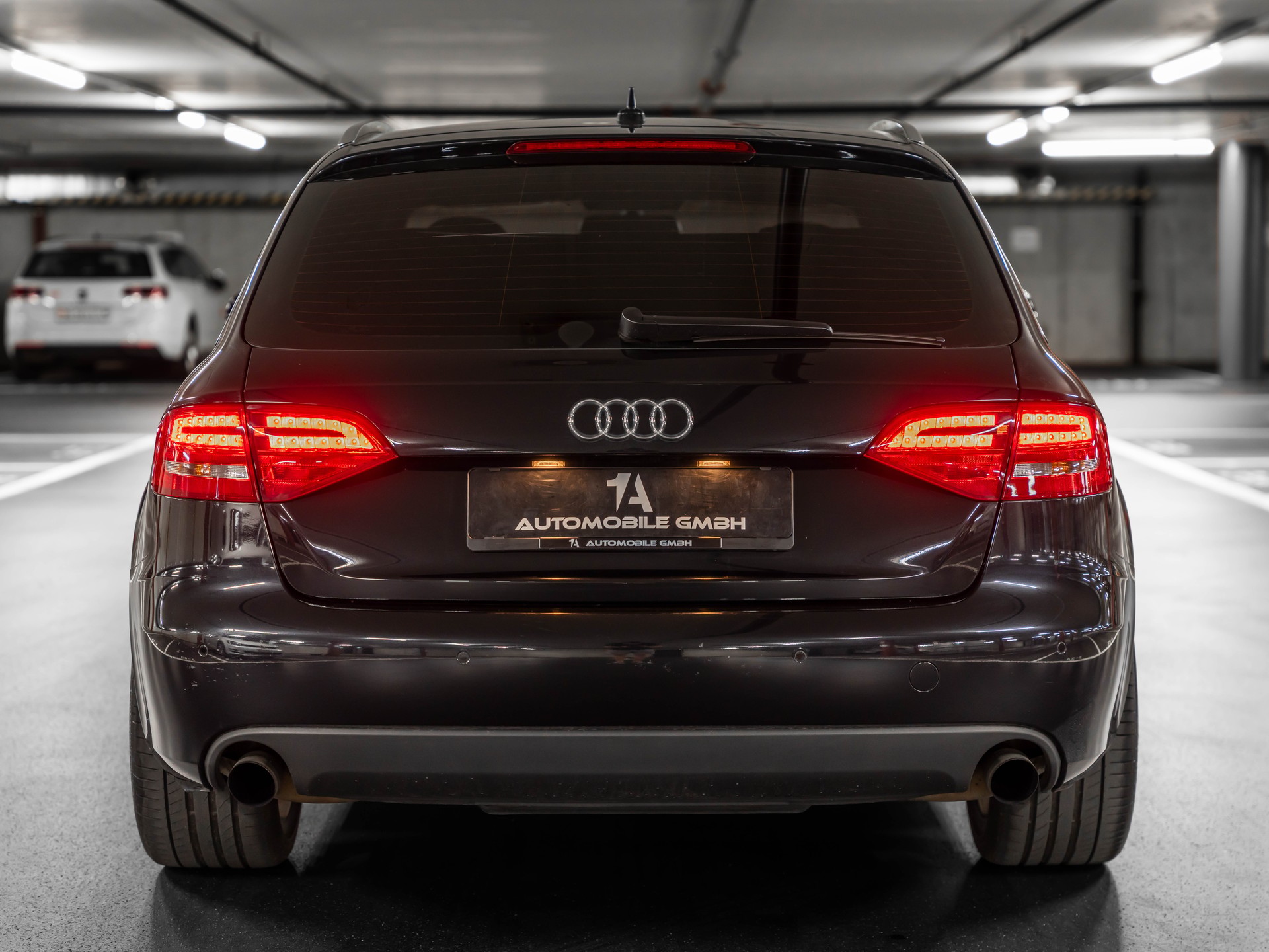AUDI A4 Avant 2.0 TFSI Quattro S-Tronic S-LINE-image-7
