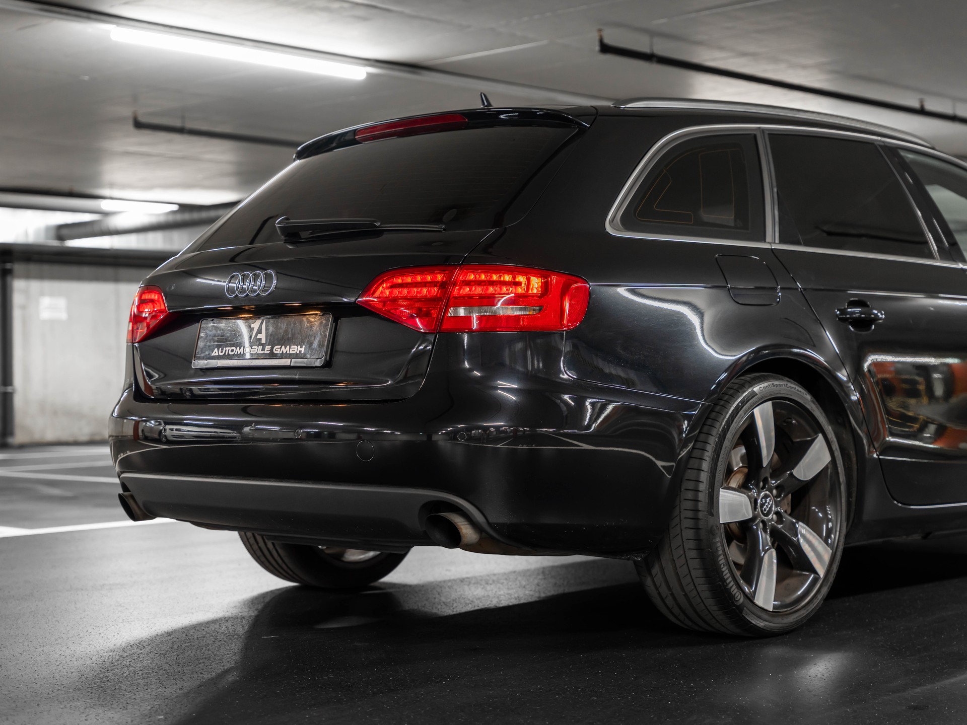 AUDI A4 Avant 2.0 TFSI Quattro S-Tronic S-LINE-image-8