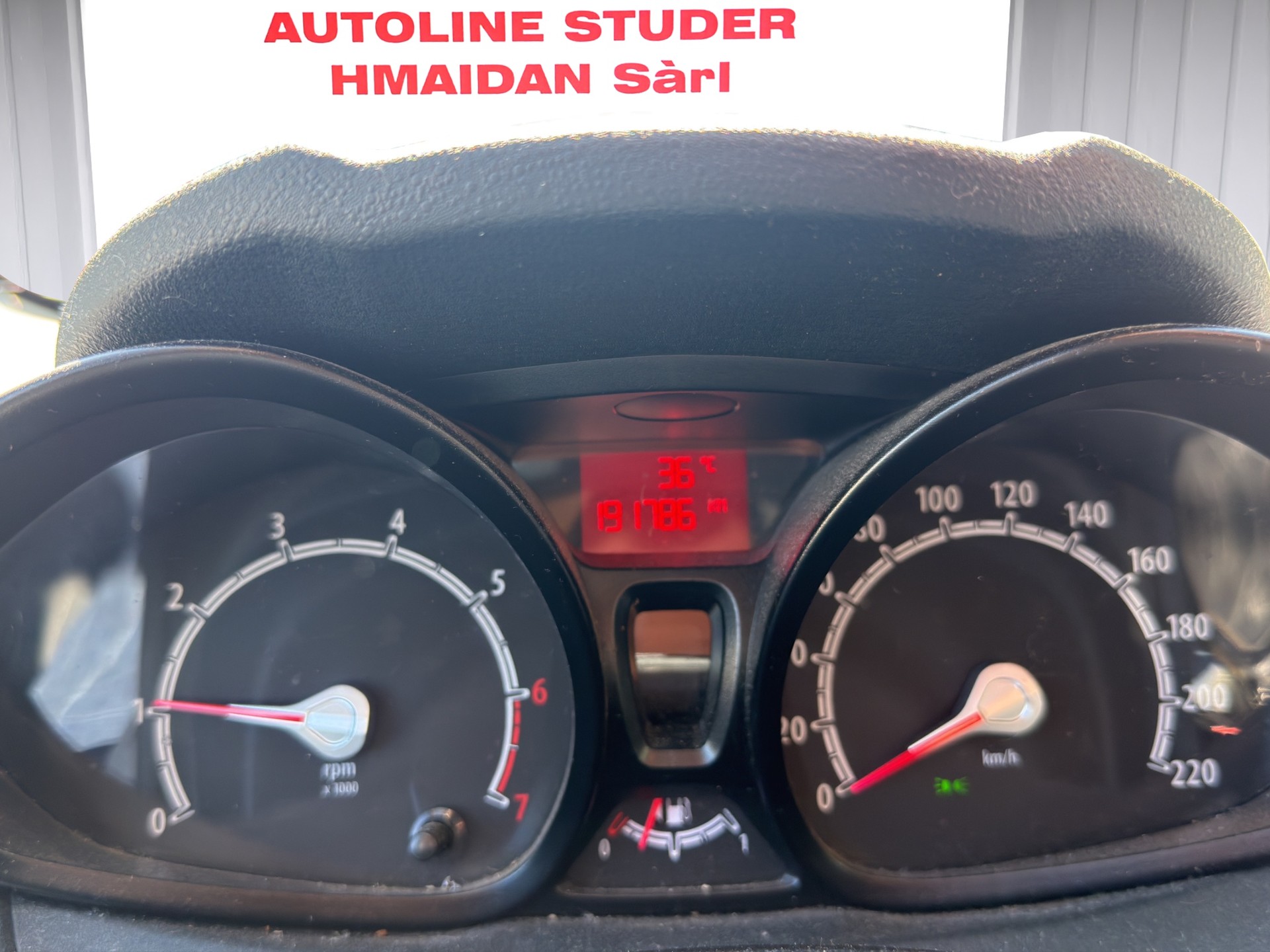 FORD Fiesta 1.25 16V Titanium-image-14