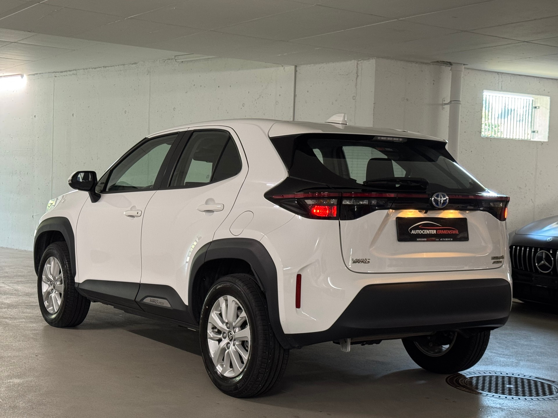 TOYOTA Yaris Cross 1.5 Comfort e-CVT AWDi CH-Fahrzeug-image-4