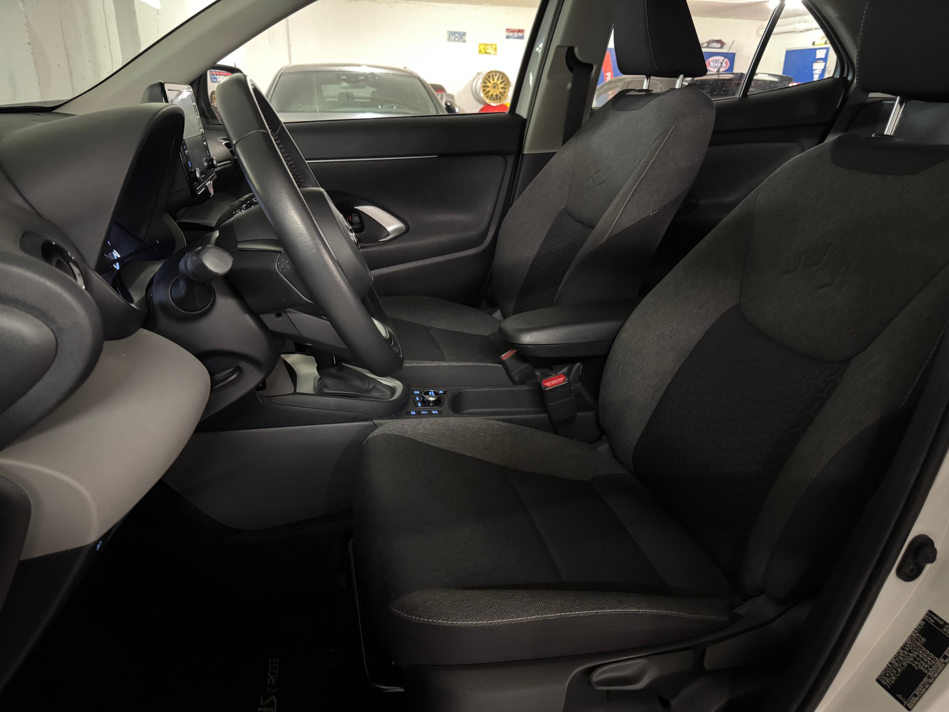 TOYOTA Yaris Cross 1.5 Comfort e-CVT AWDi CH-Fahrzeug-image-9