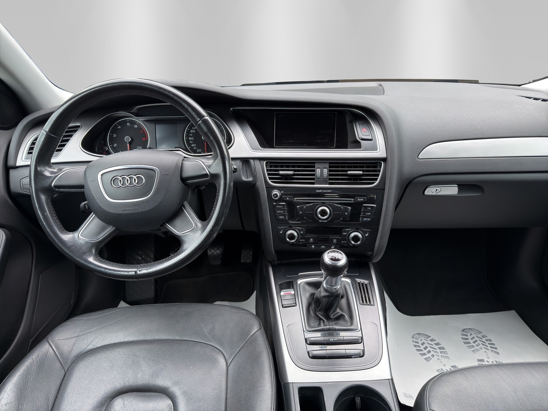 AUDI A4 Avant 2.0 TFSI-image-8