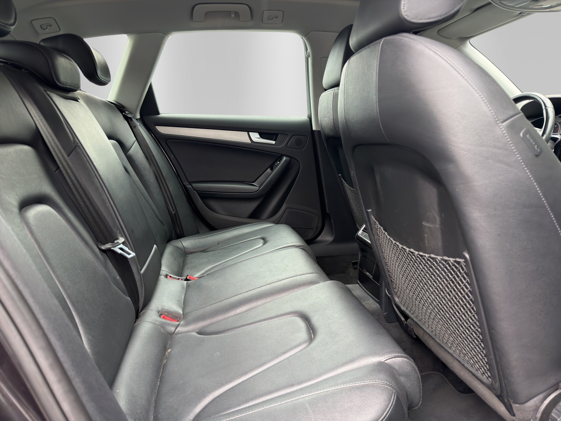 AUDI A4 Avant 2.0 TFSI-image-14