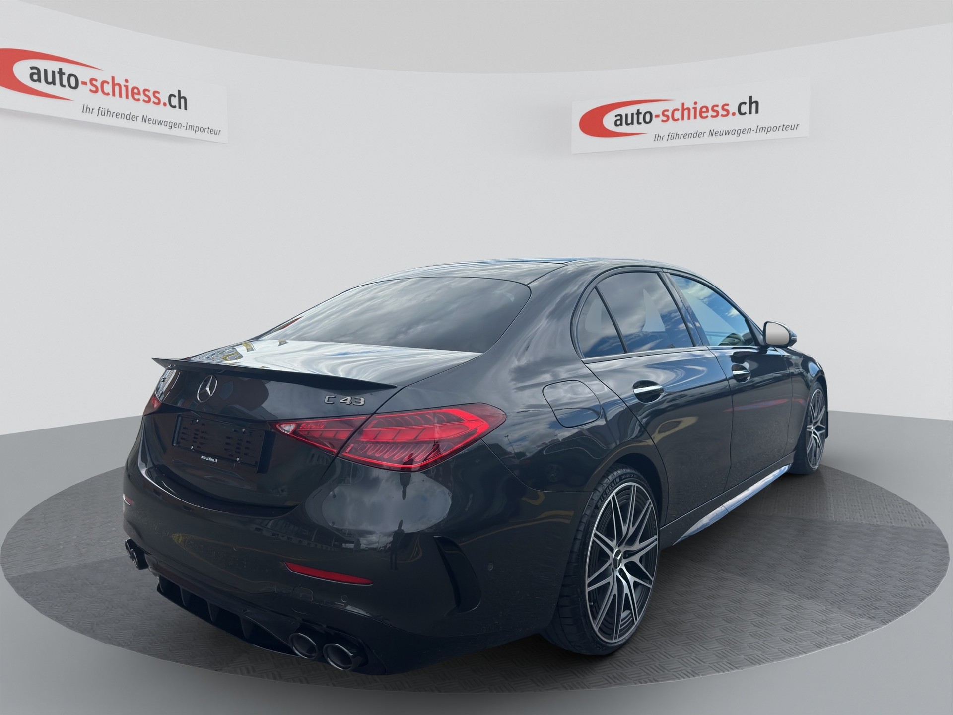 MERCEDES-BENZ C 43 AMG 4 Matic Night-showroom-element-2