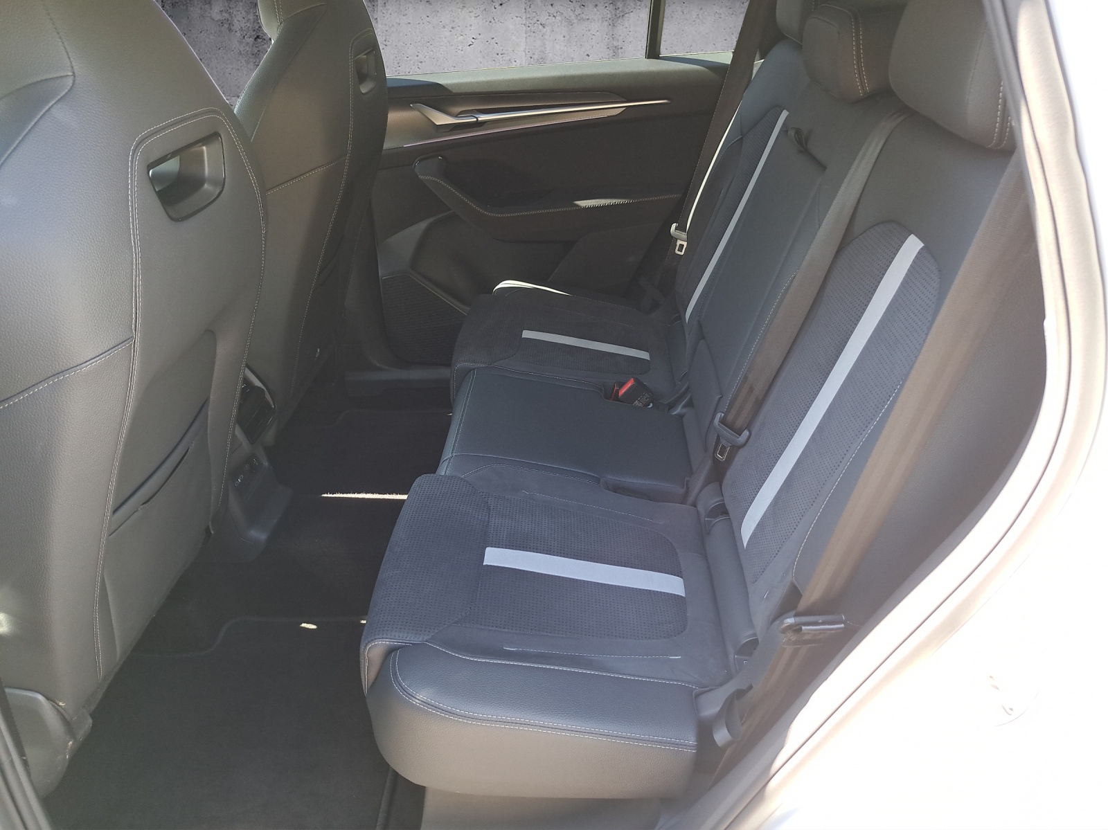 SKODA Kodiaq 1.5 TSI PHEV Sportline-image-15