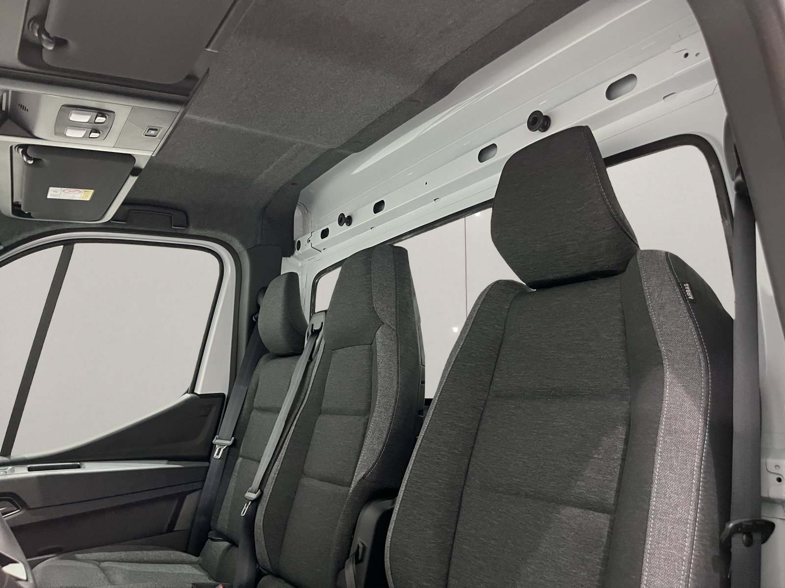 RENAULT Master Pick-up 3.5 t L3H1 2.0 Blue dCi 150-image-16