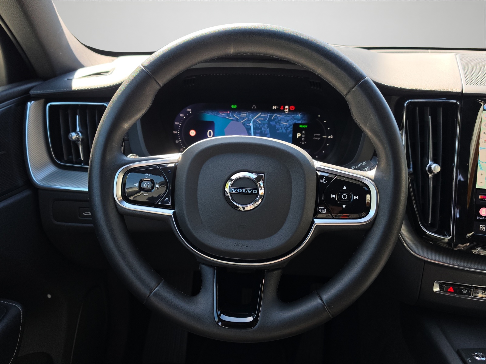 VOLVO XC60 2.0 T6 TE Ultimate Dark eAWD-image-9