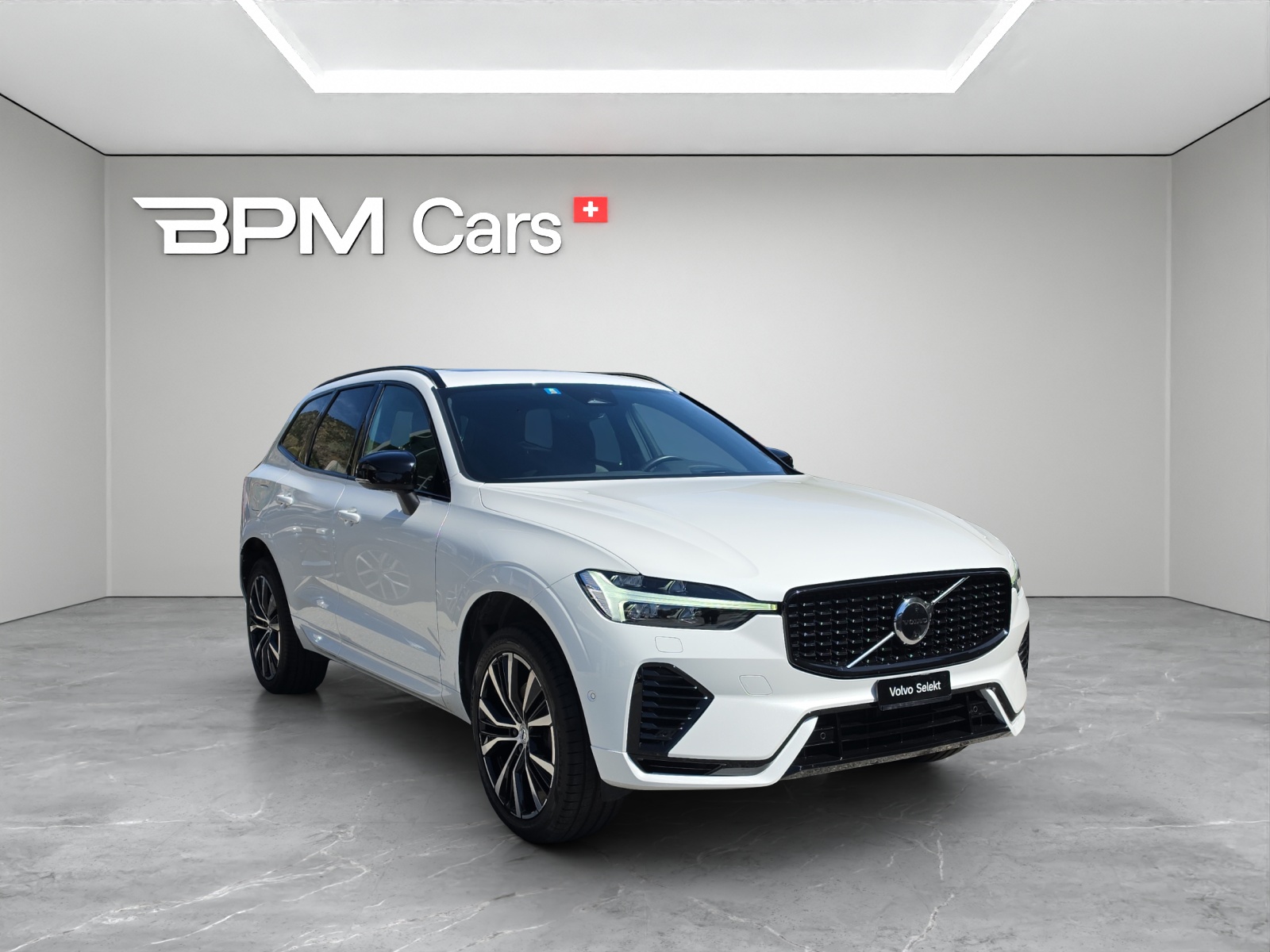 VOLVO XC60 2.0 T6 TE Ultimate Dark eAWD-image-7