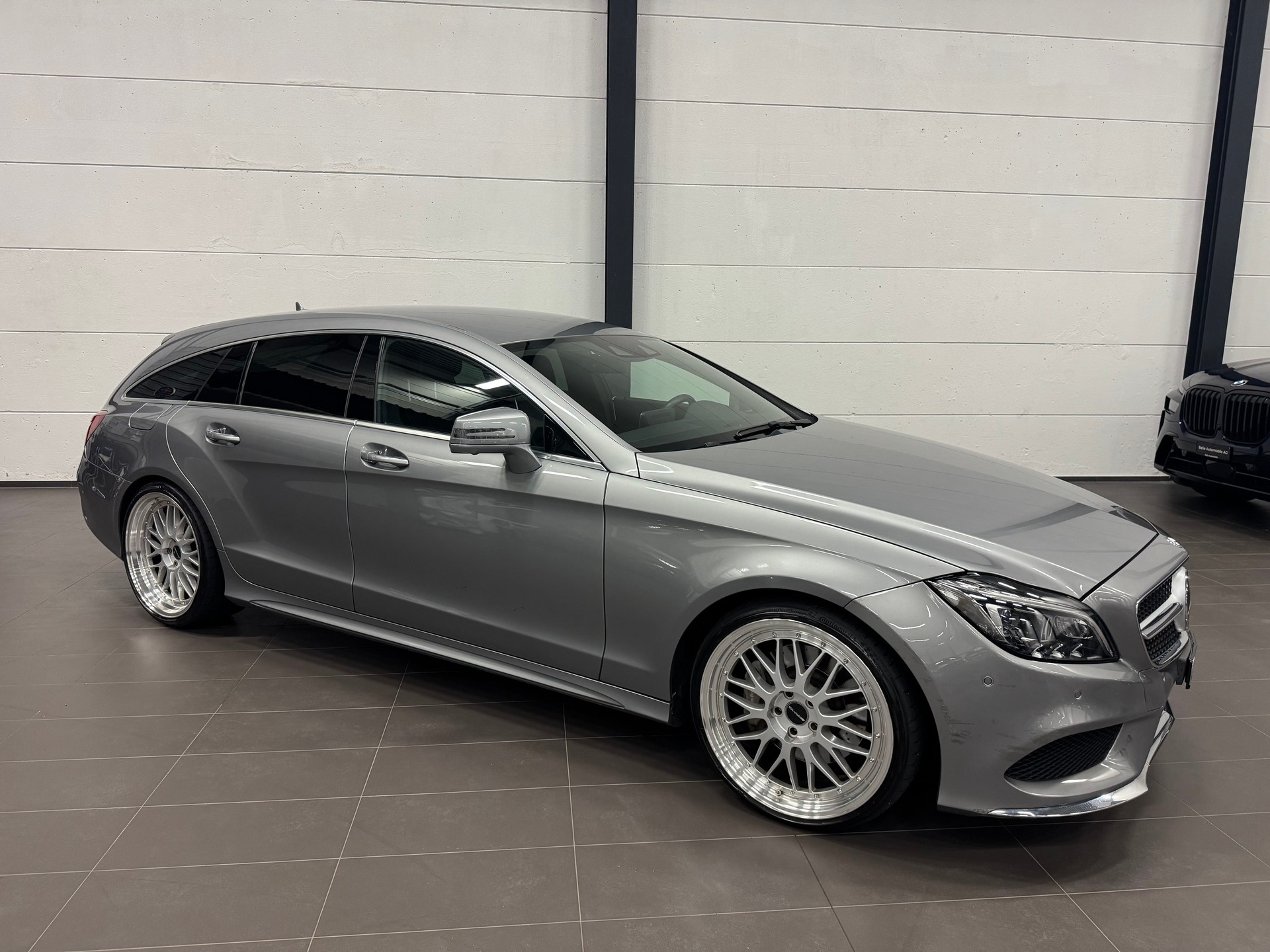 MERCEDES-BENZ CLS Shooting Brake 400 4Matic 7G-Tronic AMG Line-image-3