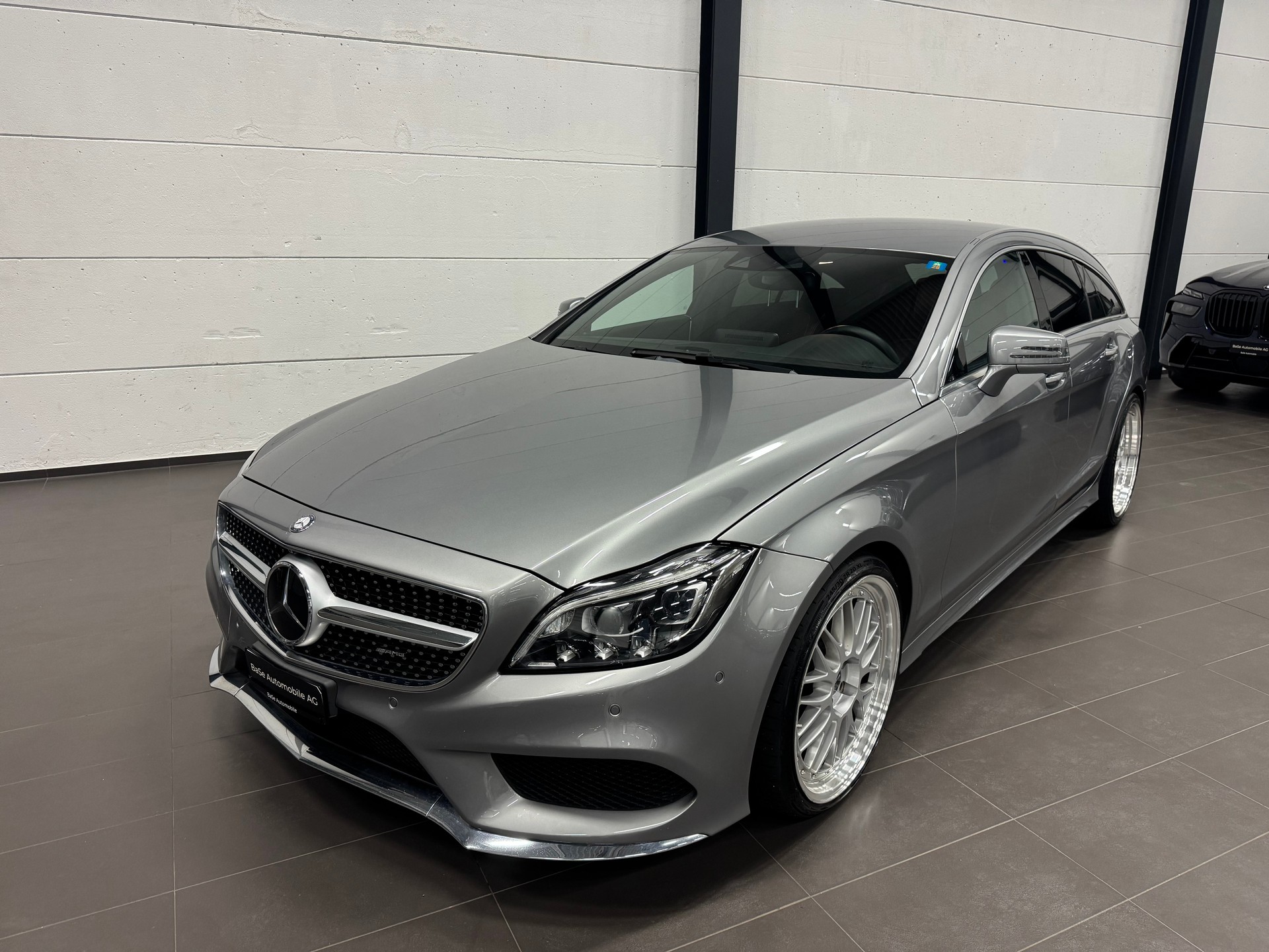 MERCEDES-BENZ CLS Shooting Brake 400 4Matic 7G-Tronic AMG Line-image-0