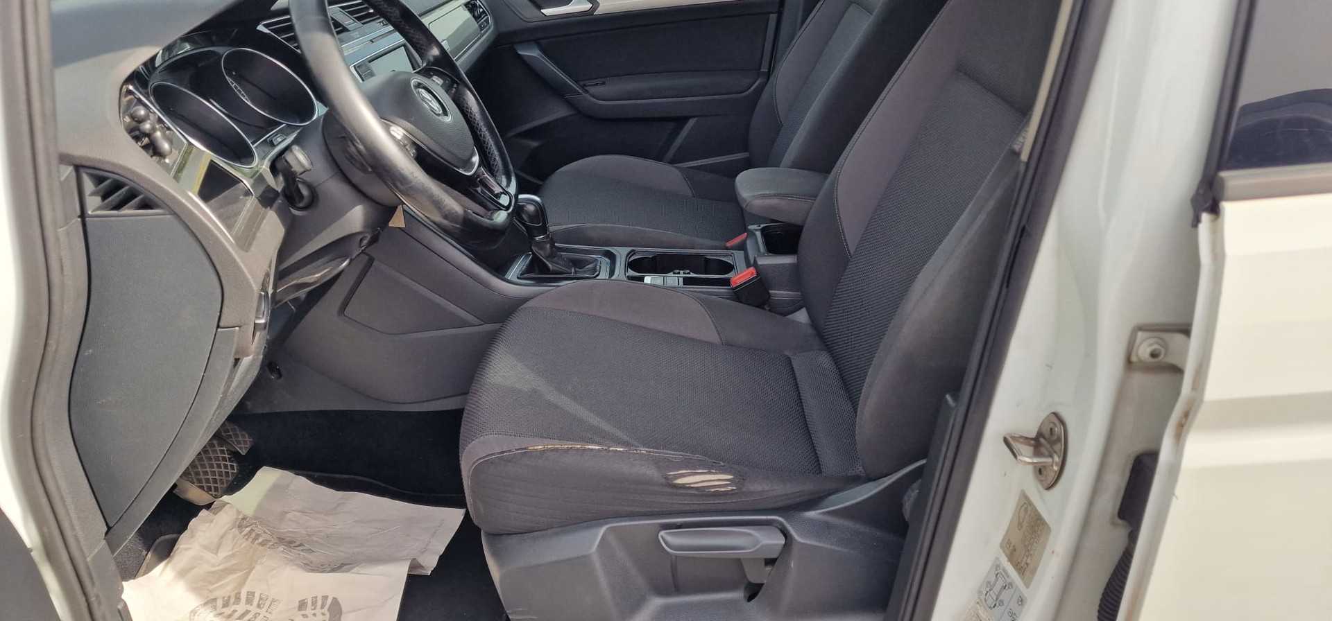 VW Touran 1.6 TDI BlueMotion Technology Trendline DSG-image-7