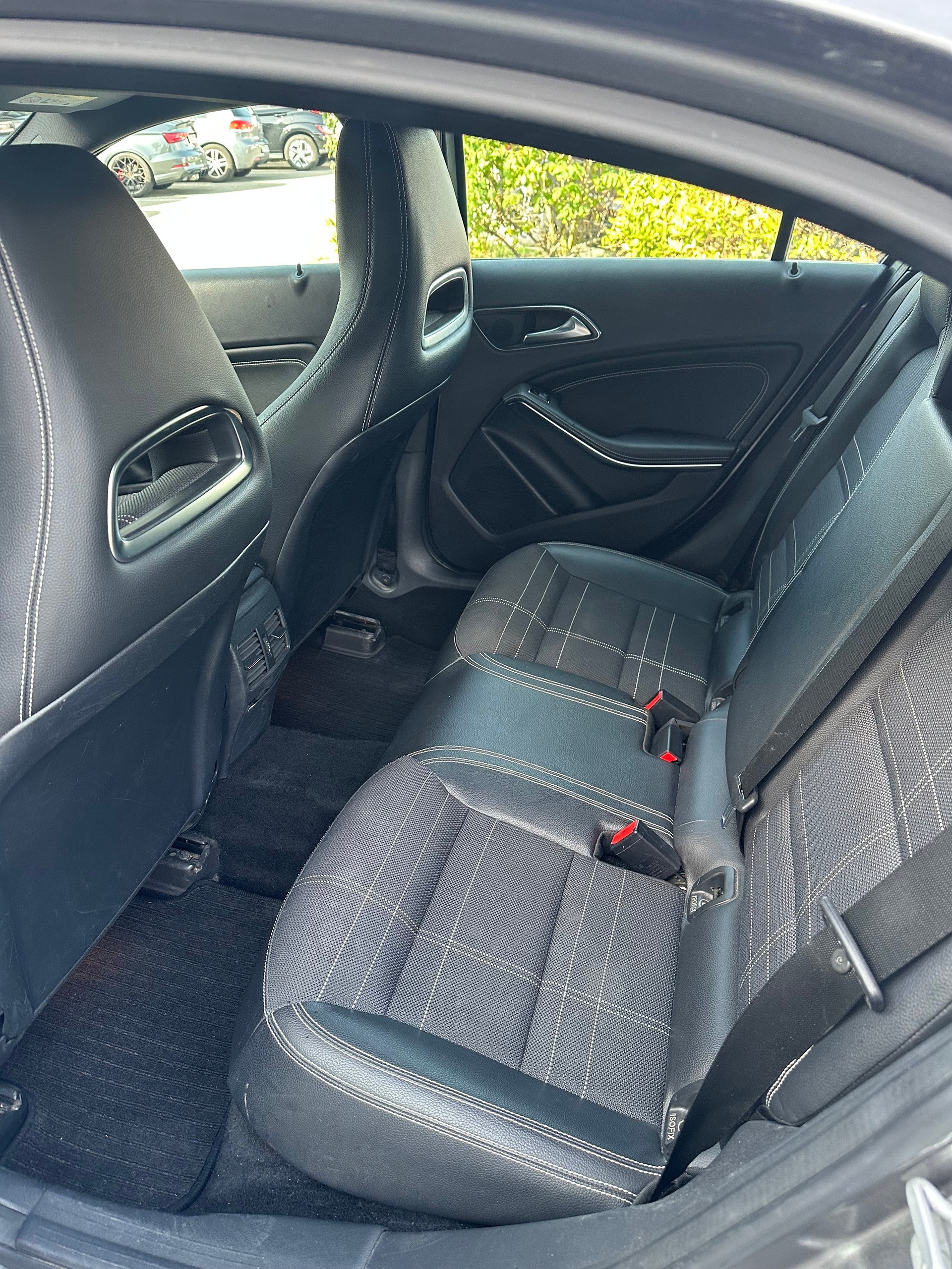 MERCEDES-BENZ A 180 7G-DCT-image-6