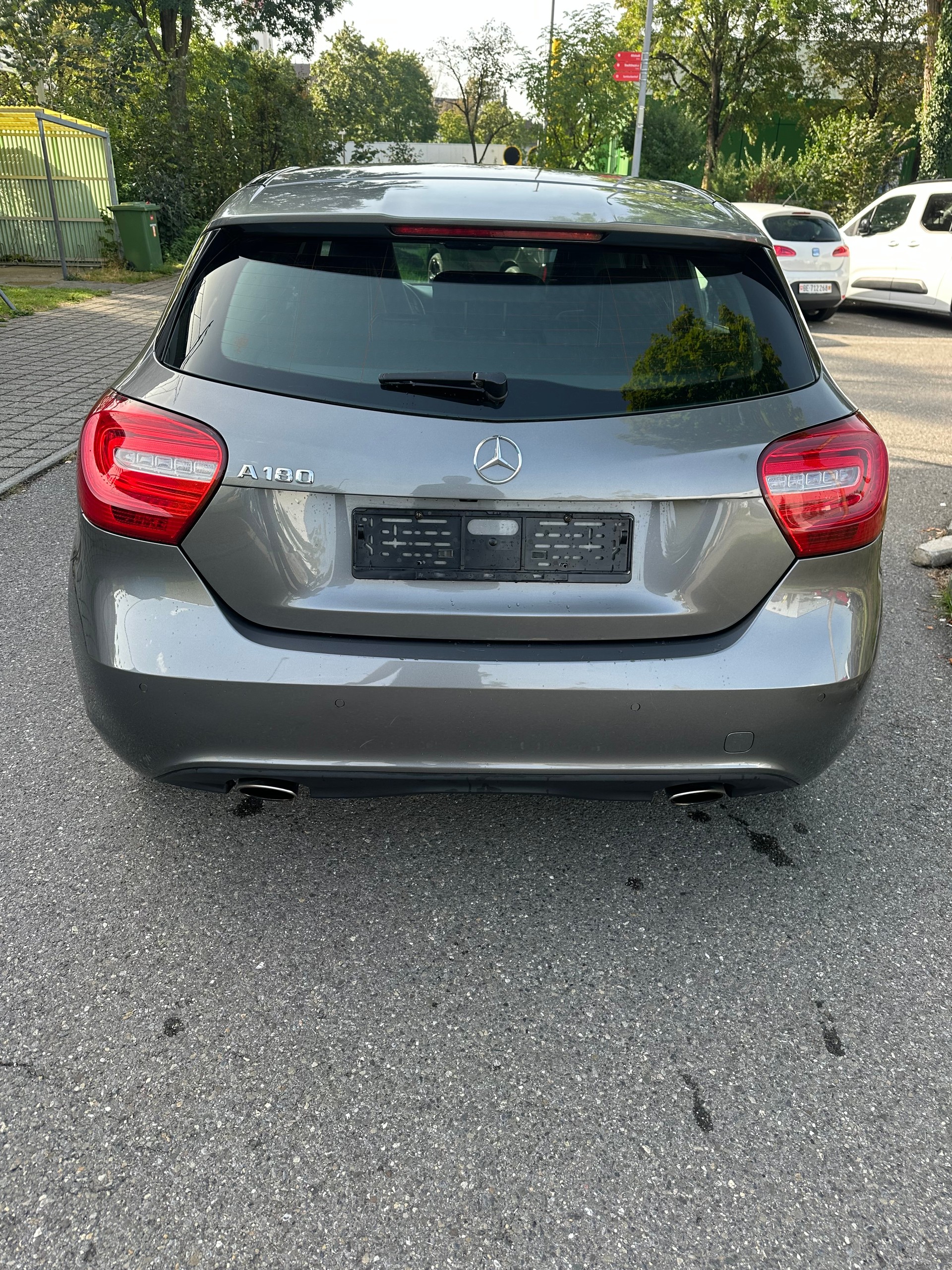MERCEDES-BENZ A 180 7G-DCT-image-5