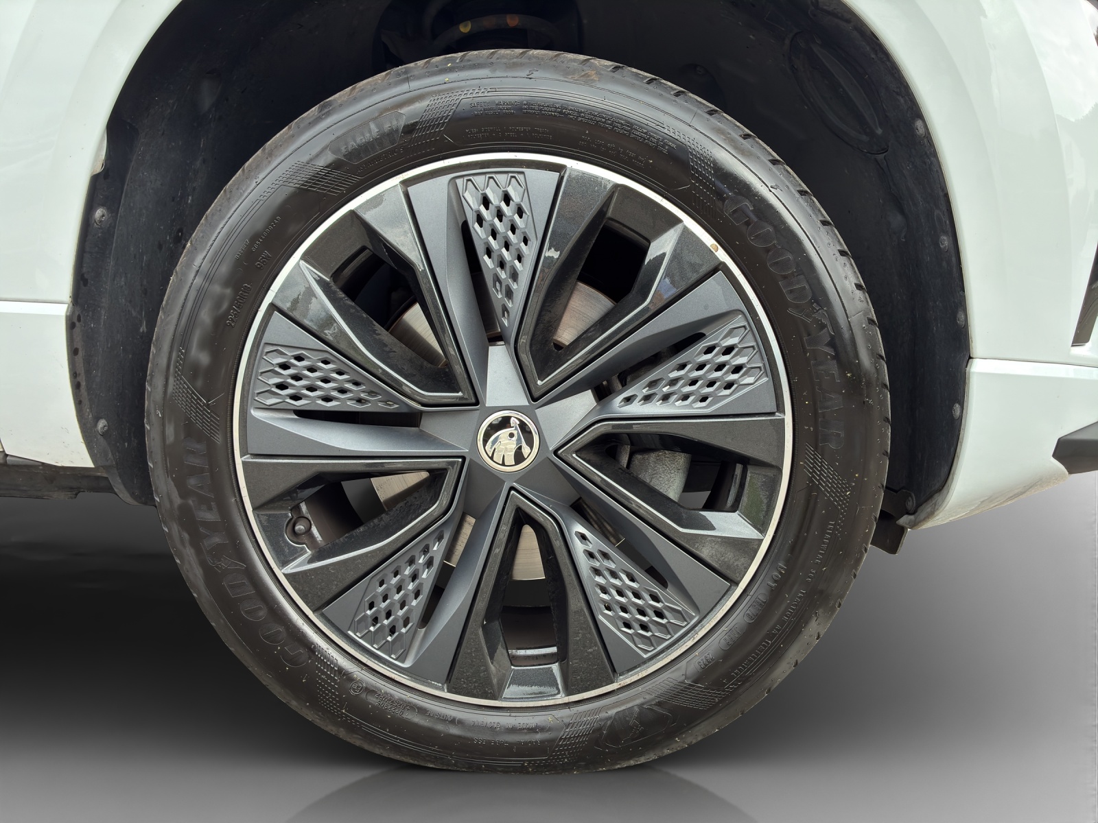 SKODA Karoq 2.0 TSI SportLine 4x4 DSG-image-15