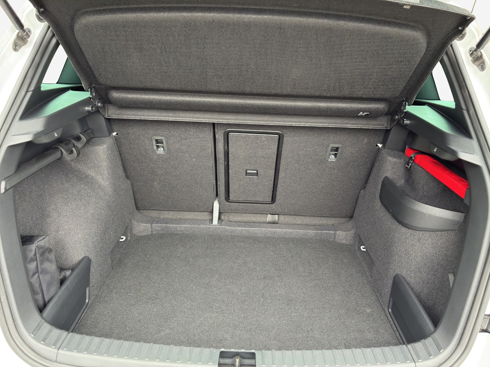 SKODA Karoq 2.0 TSI SportLine 4x4 DSG-image-12