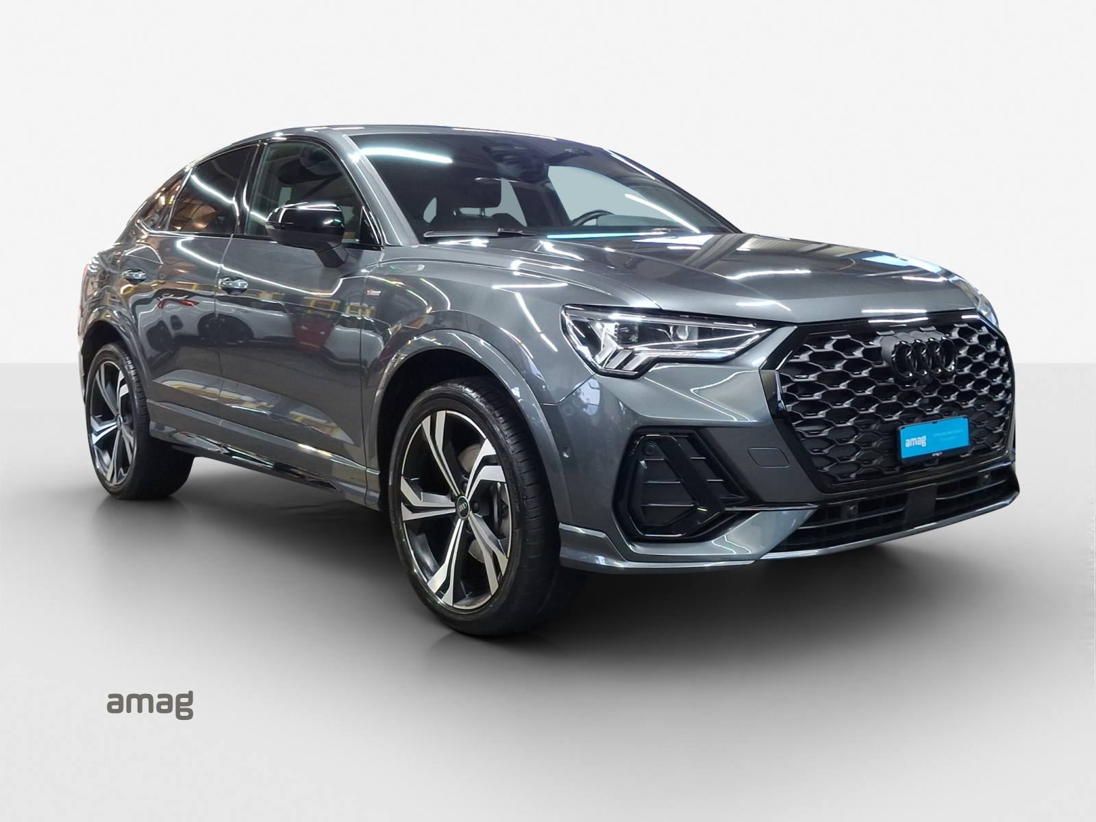 AUDI Q3 Sportback 45 TFSI e S line Attraction S-tronic-image-5