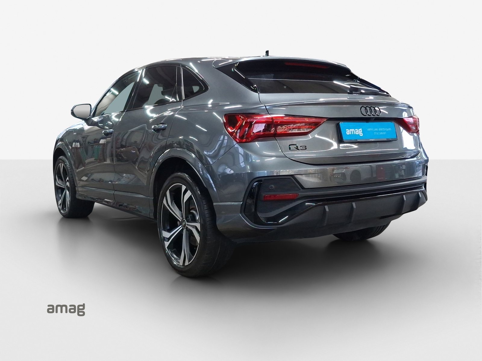 AUDI Q3 Sportback 45 TFSI e S line Attraction S-tronic-image-2