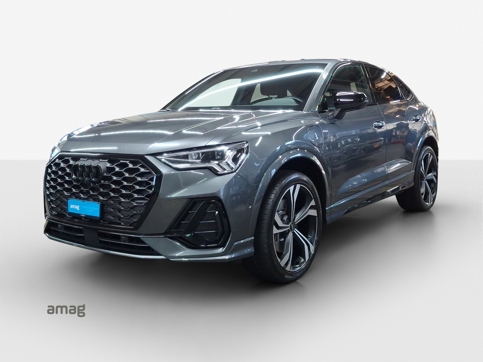 AUDI Q3 Sportback 45 TFSI e S line Attraction S-tronic-image-0