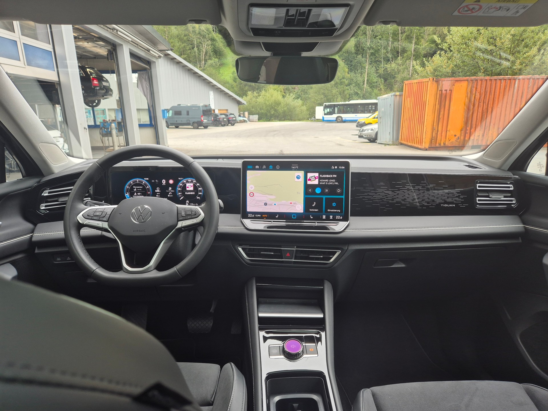VW Tiguan 2.0 TSI DSG Elegance 4Motion-image-9